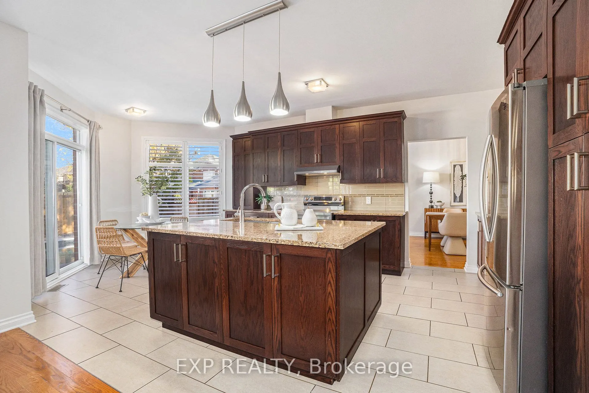 2400 Des Pruches Avenue