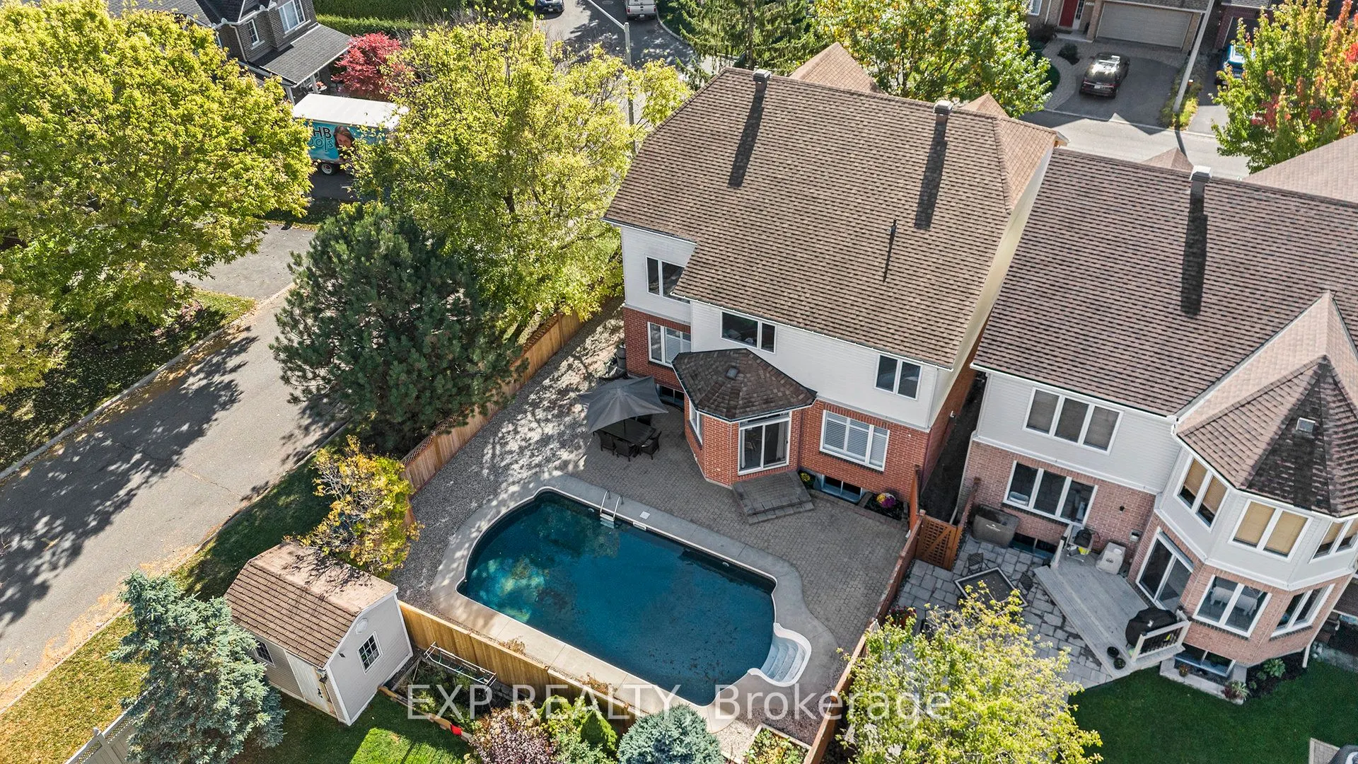 2400 Des Pruches Avenue