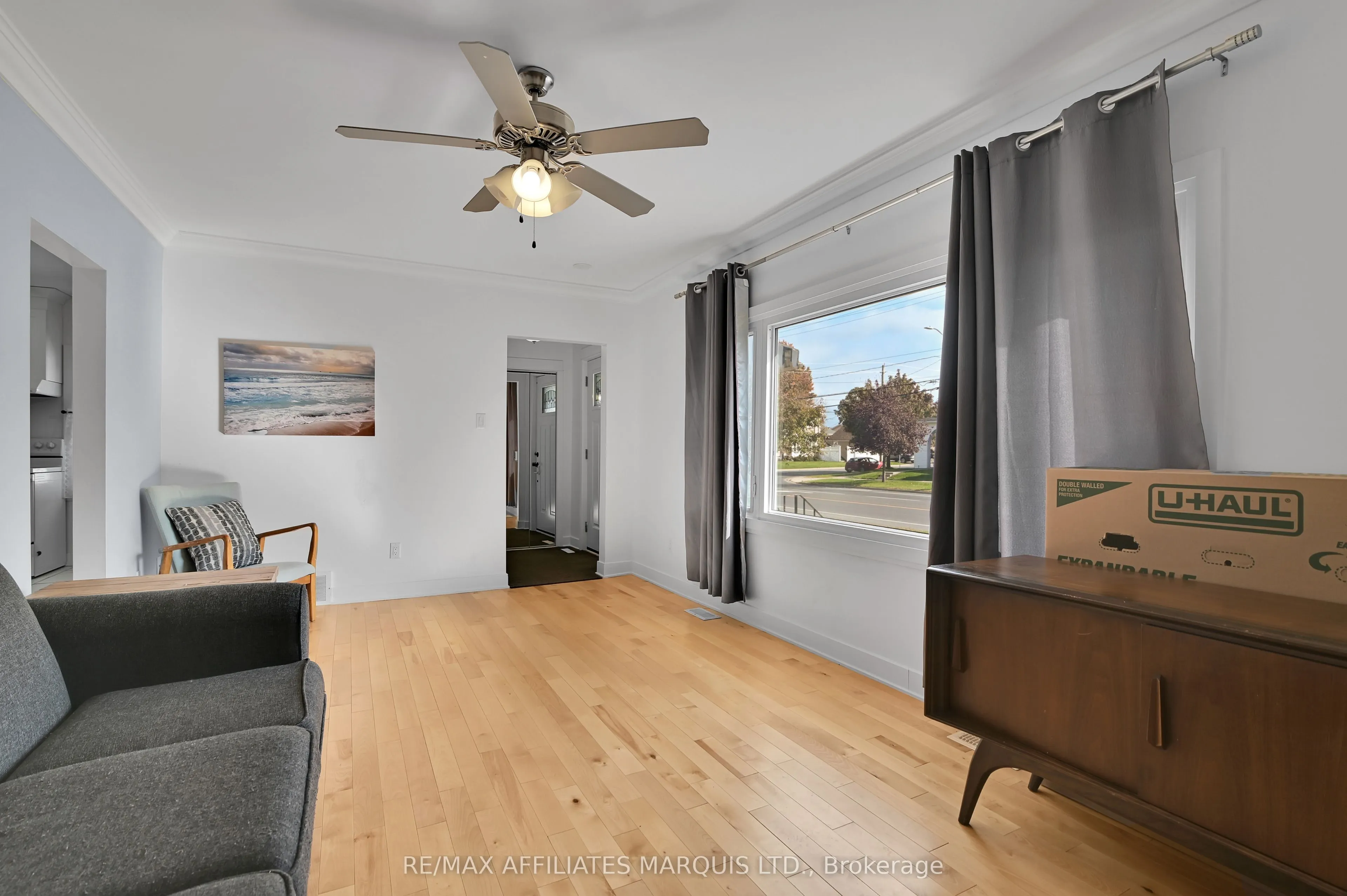 1006 SECOND Street E