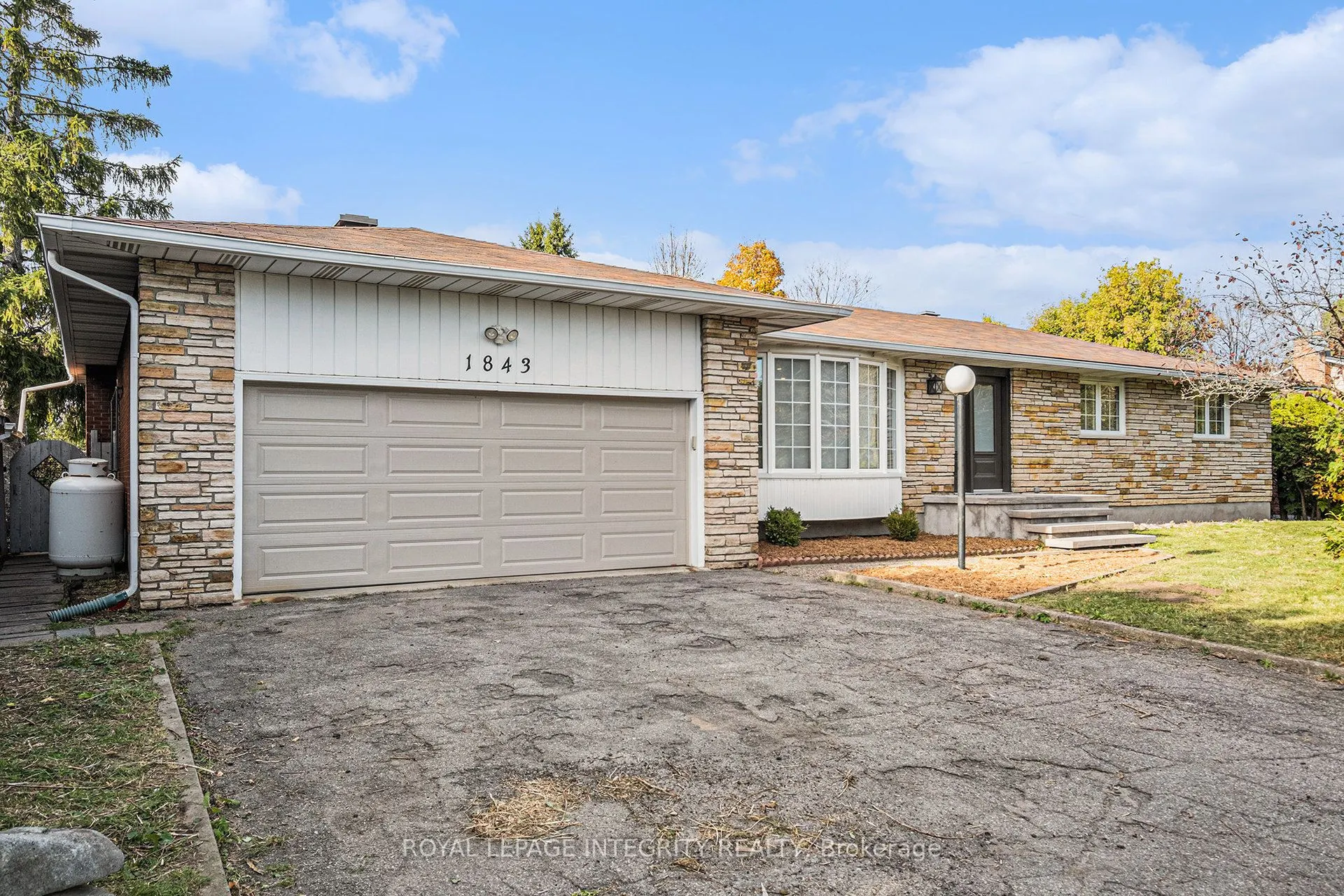 1843 Rideau Road