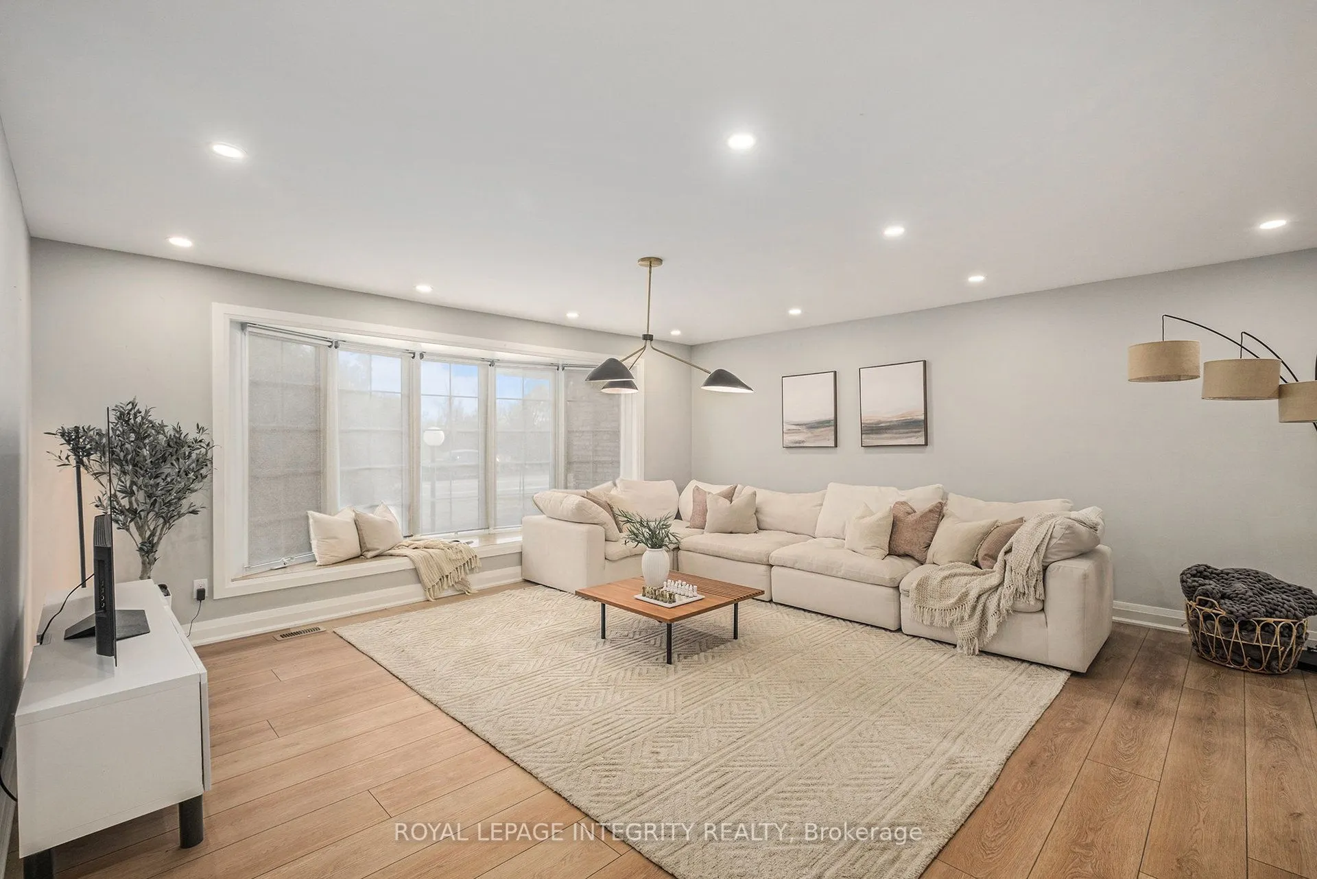 1843 Rideau Road
