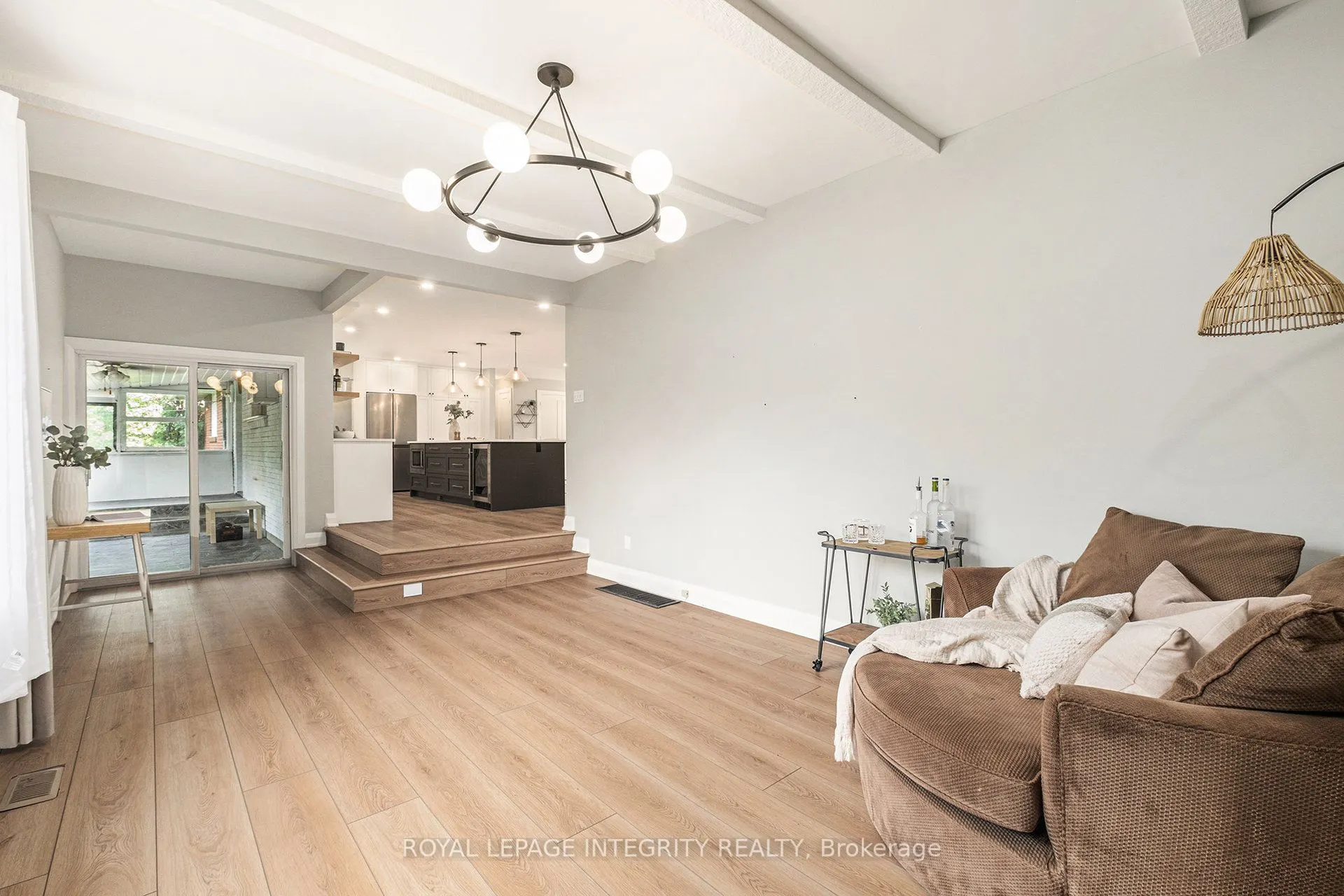 1843 Rideau Road