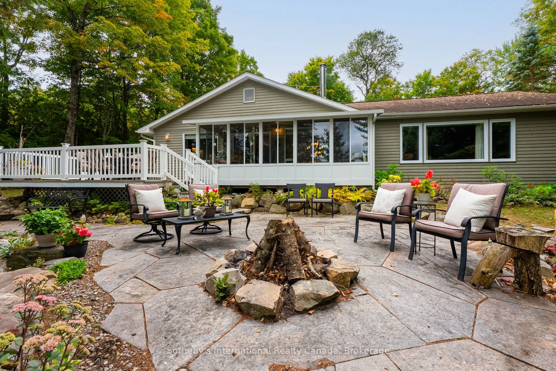 20 Fish Rock Road