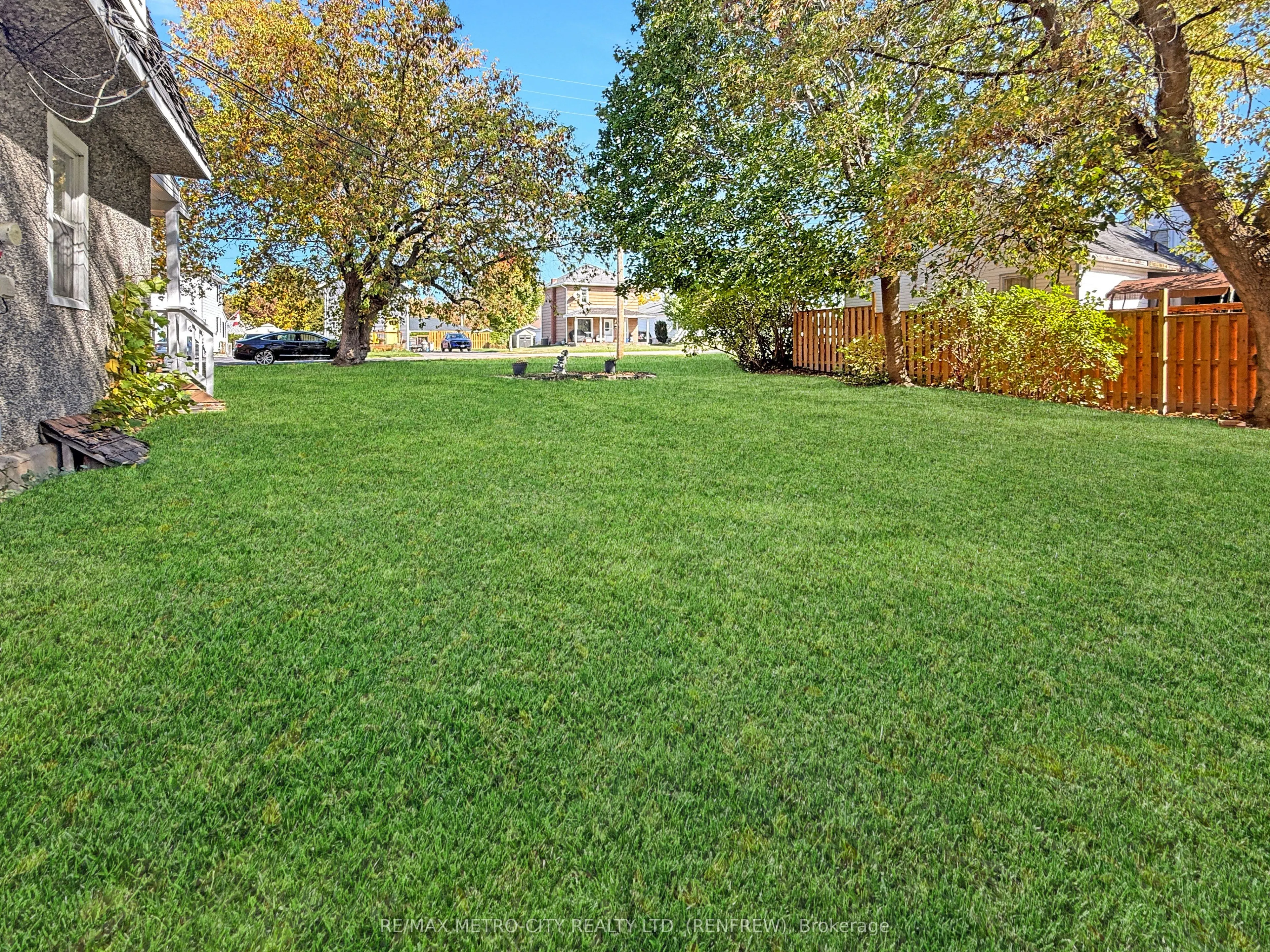330 McLean Street