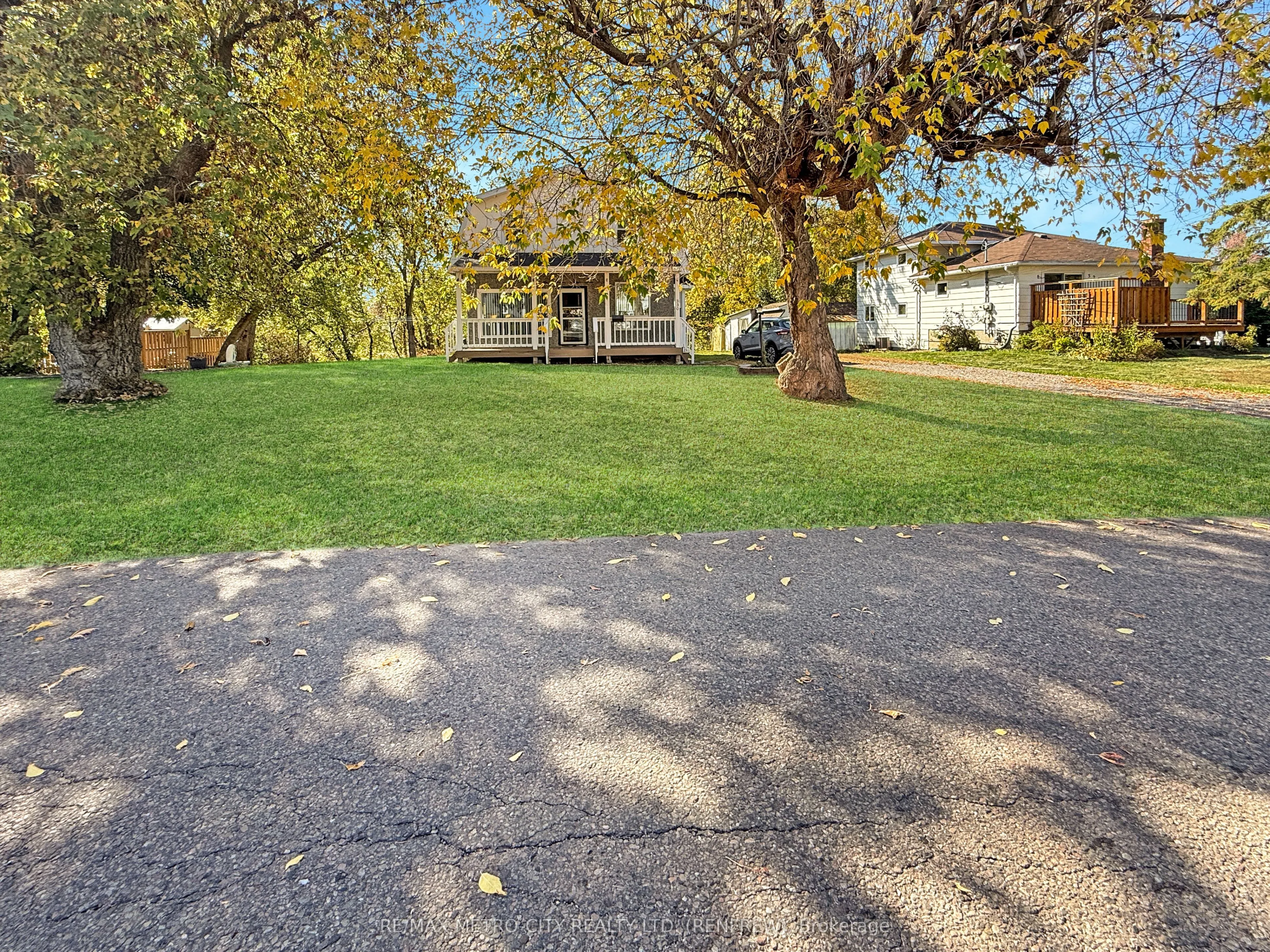 330 McLean Street
