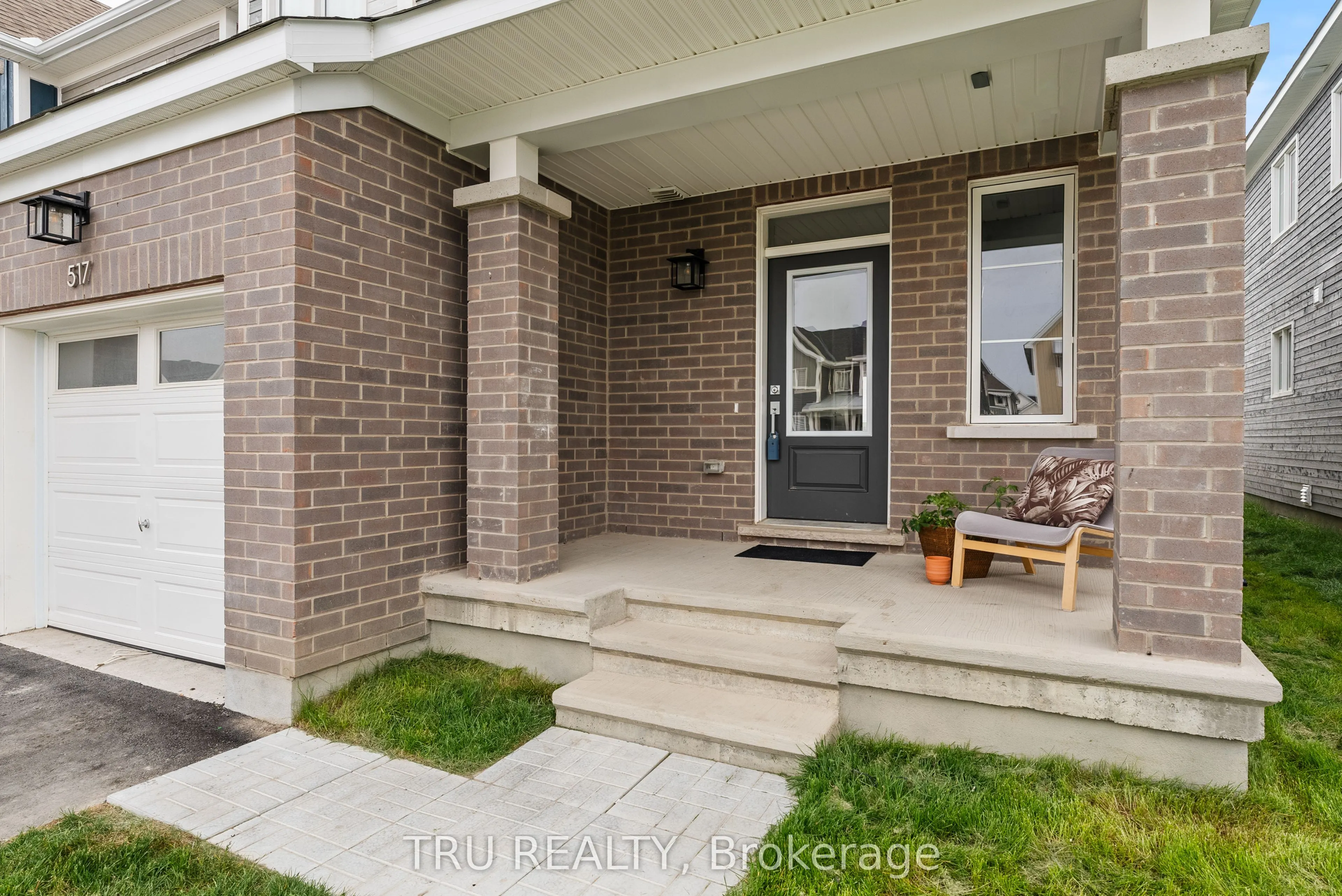 517 Oldenburg Avenue