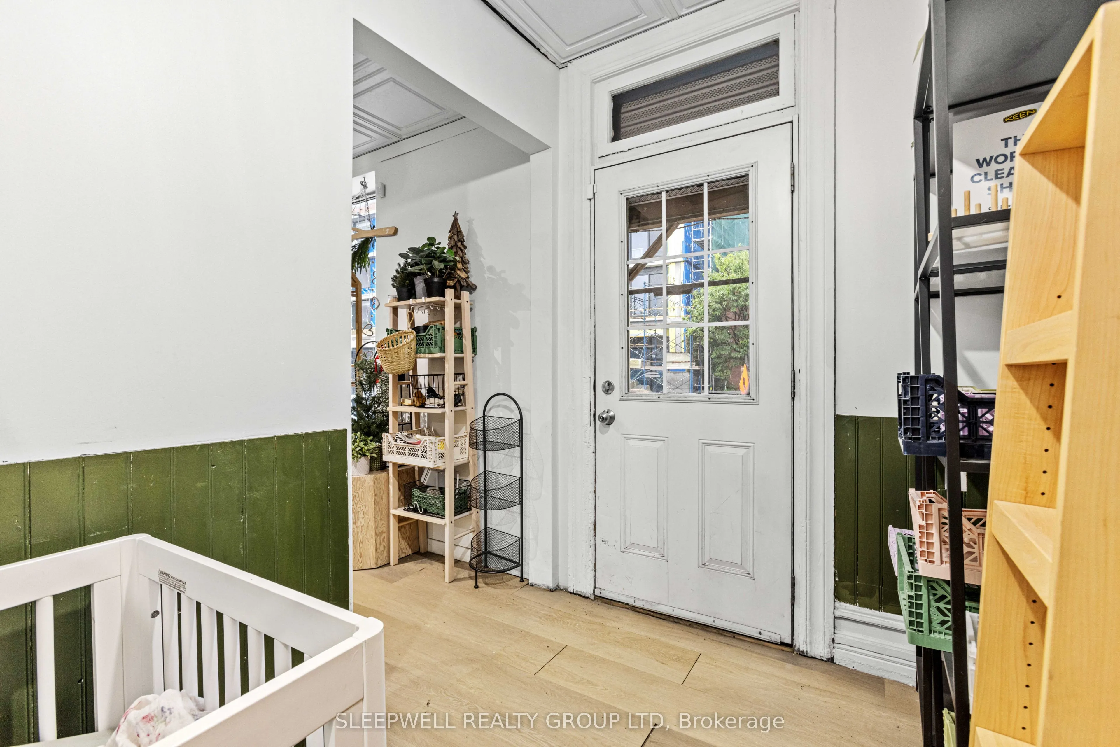 5 Hawthorne Avenue