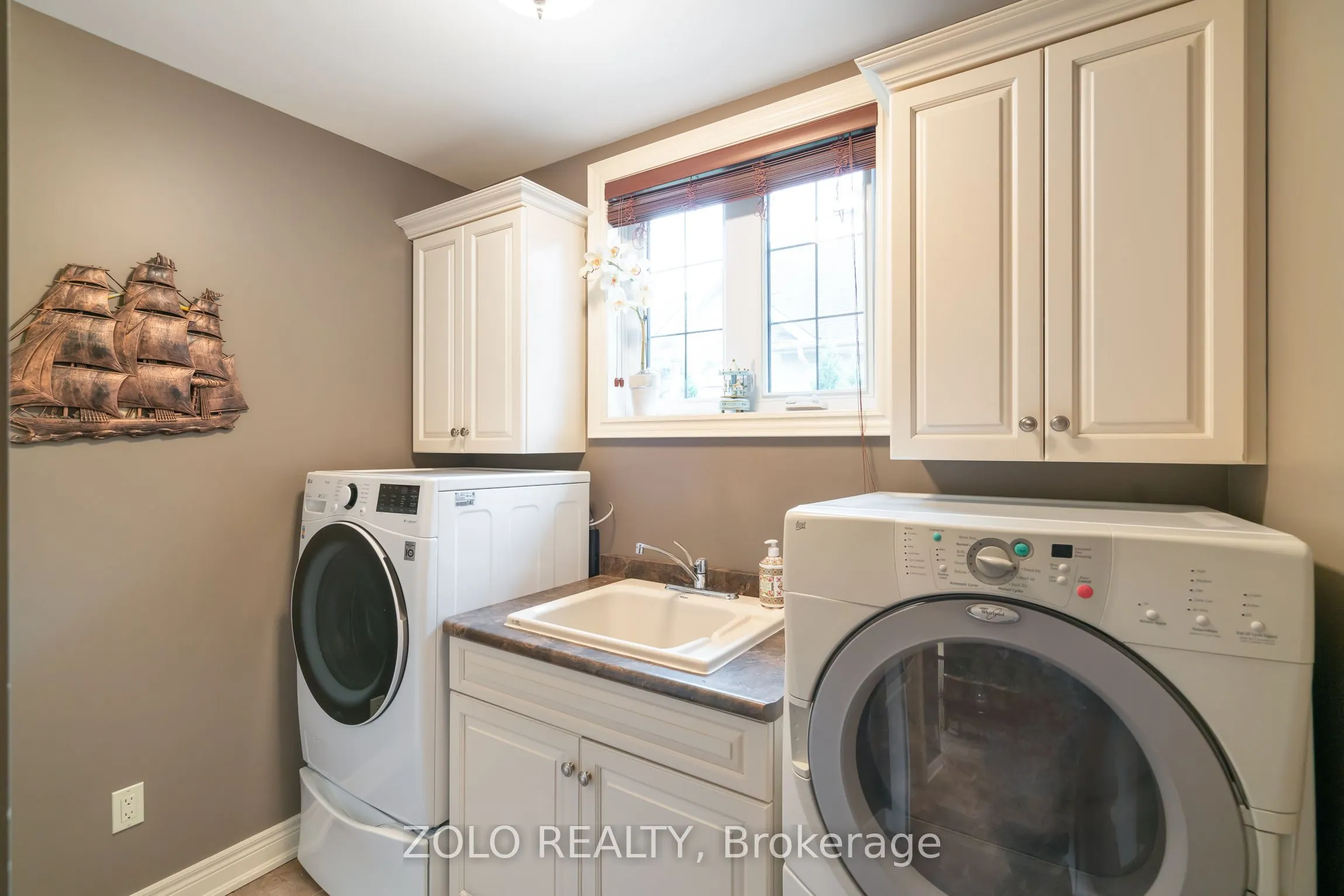 4658 Lyons Parkway