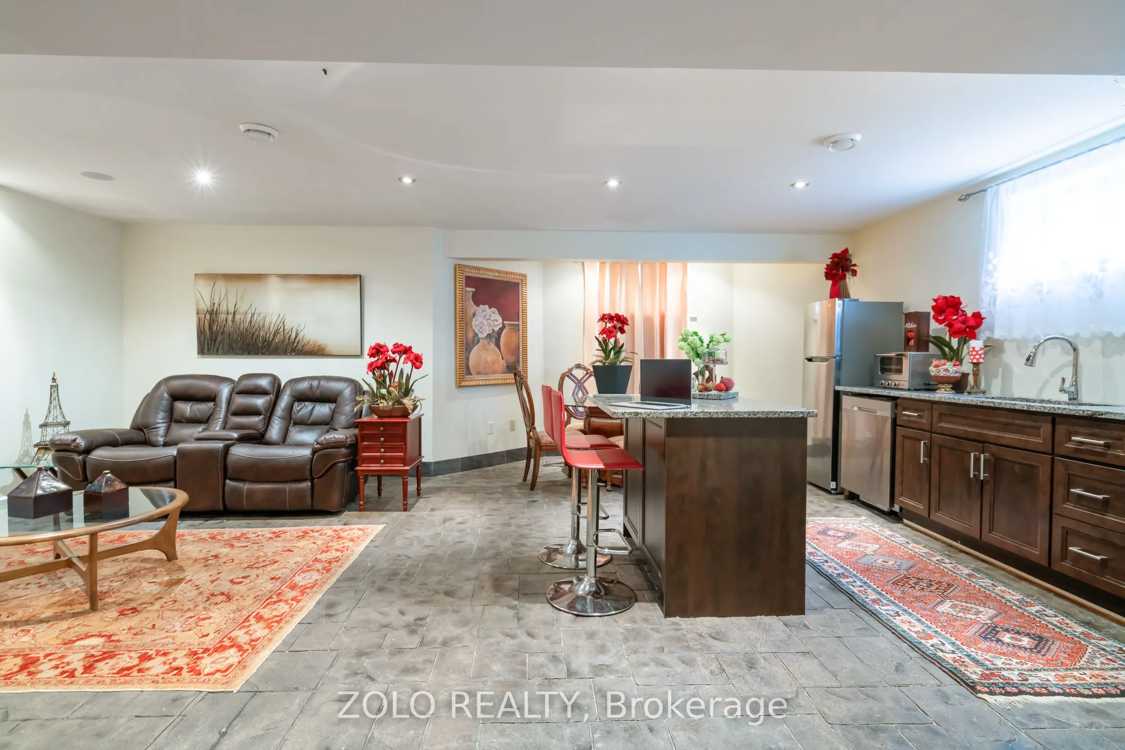 4658 Lyons Parkway
