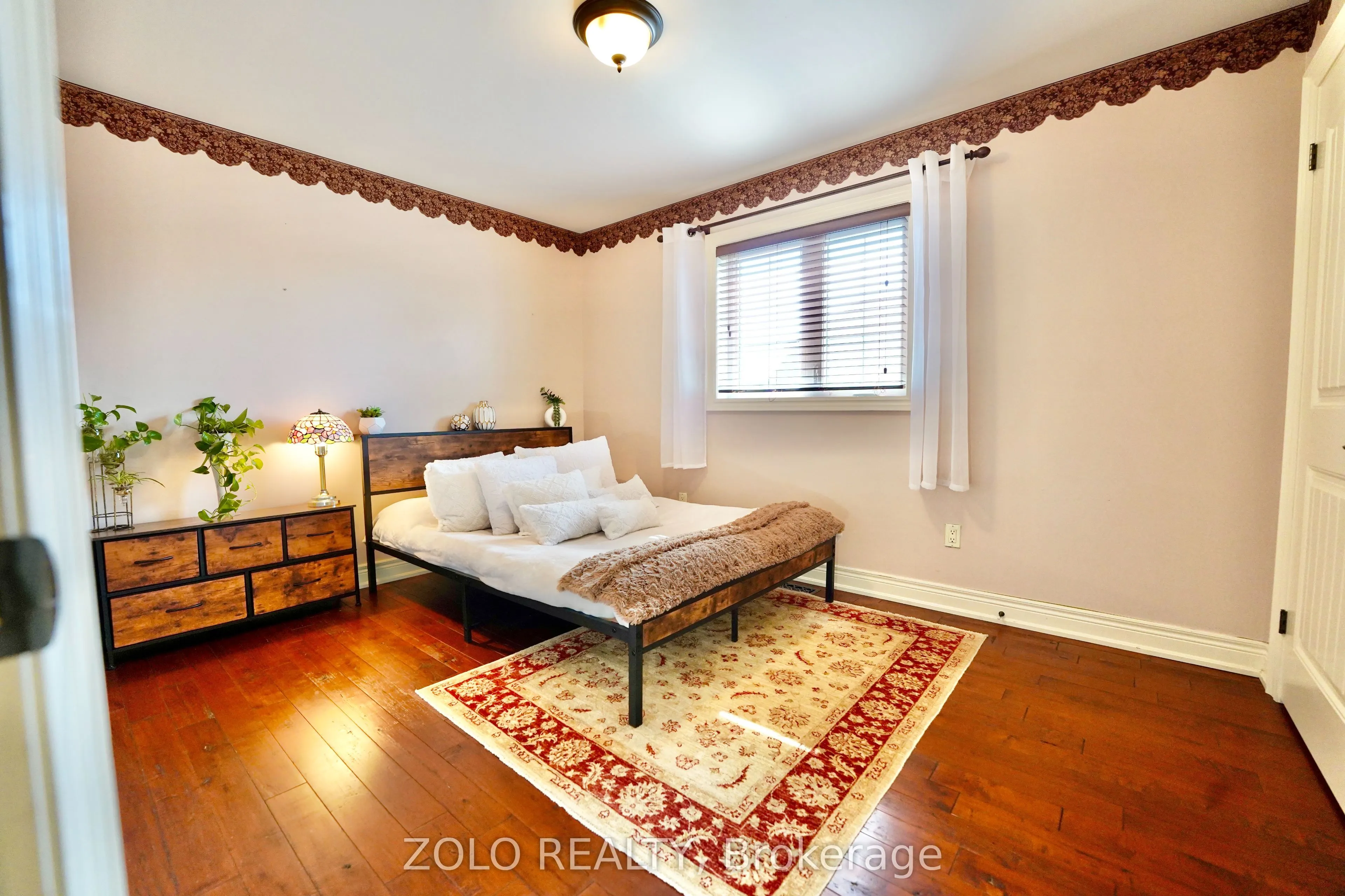 4658 Lyons Parkway