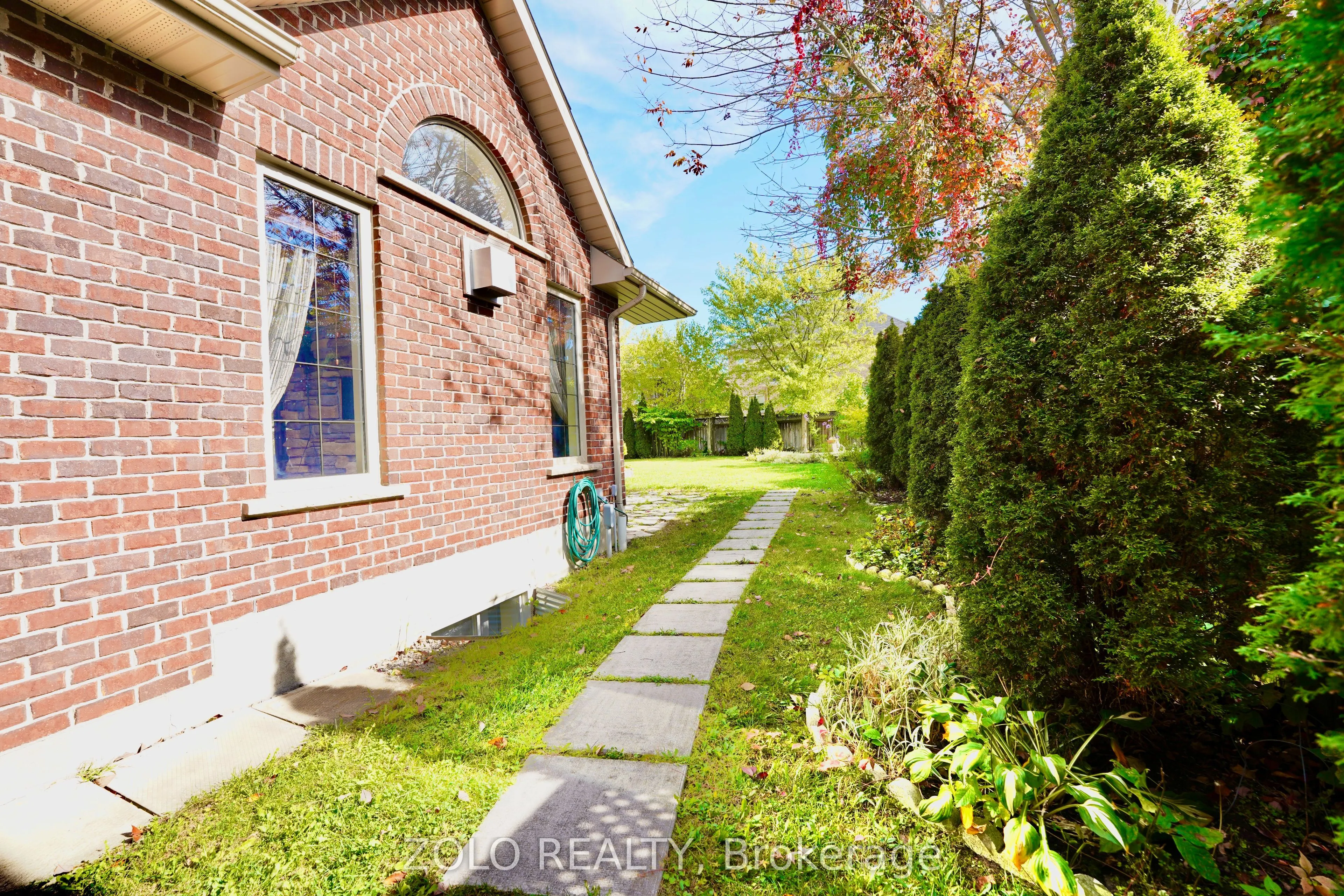 4658 Lyons Parkway