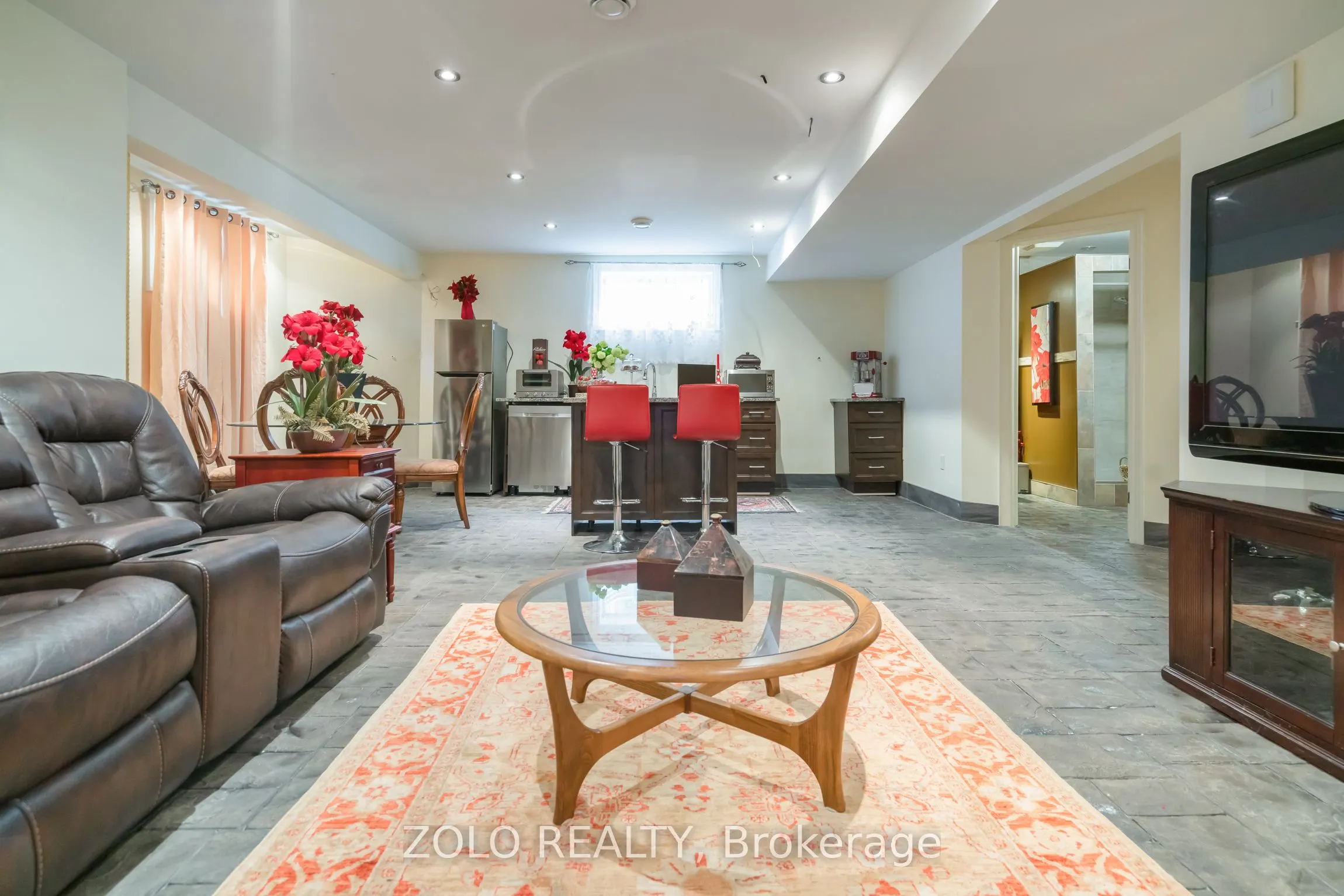 4658 Lyons Parkway