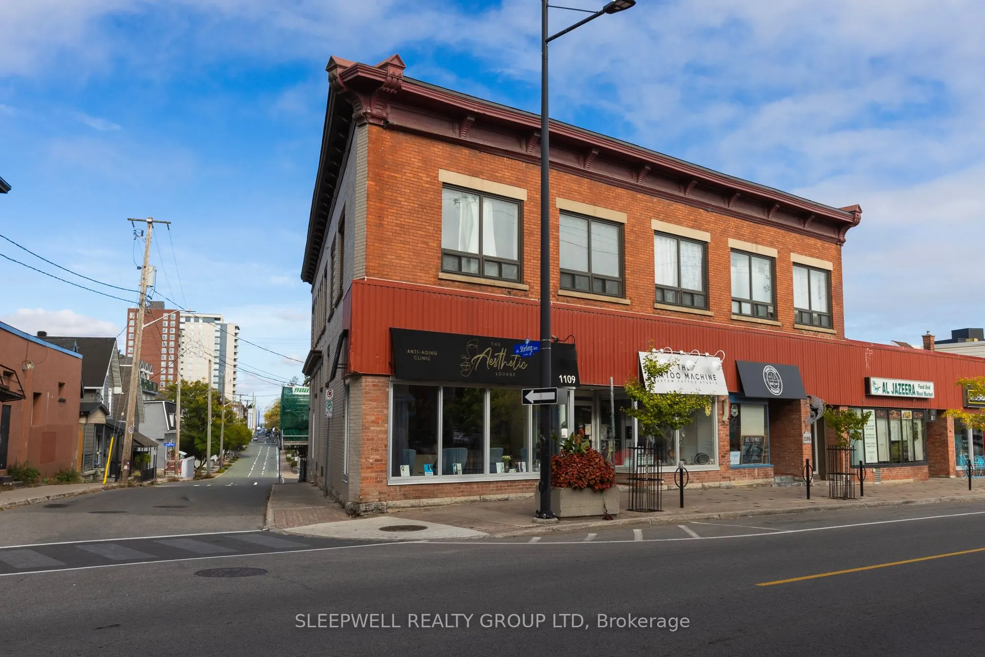 1109 Wellington Street W