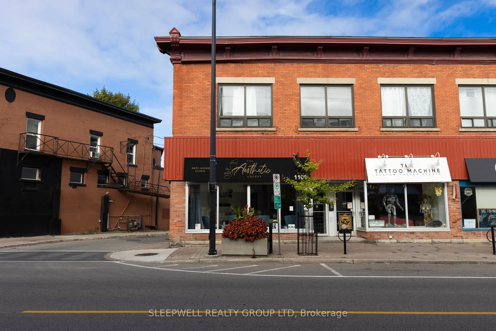 1109 Wellington Street W
