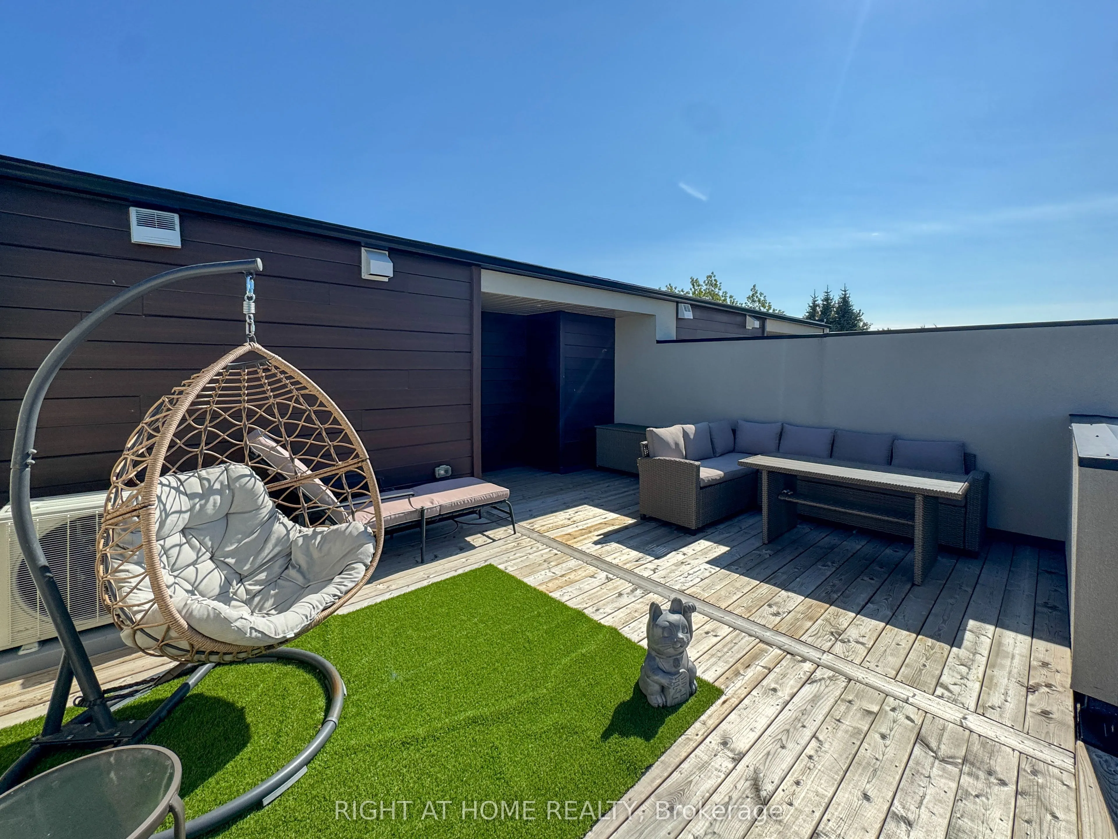 292 VINE Street, #23
