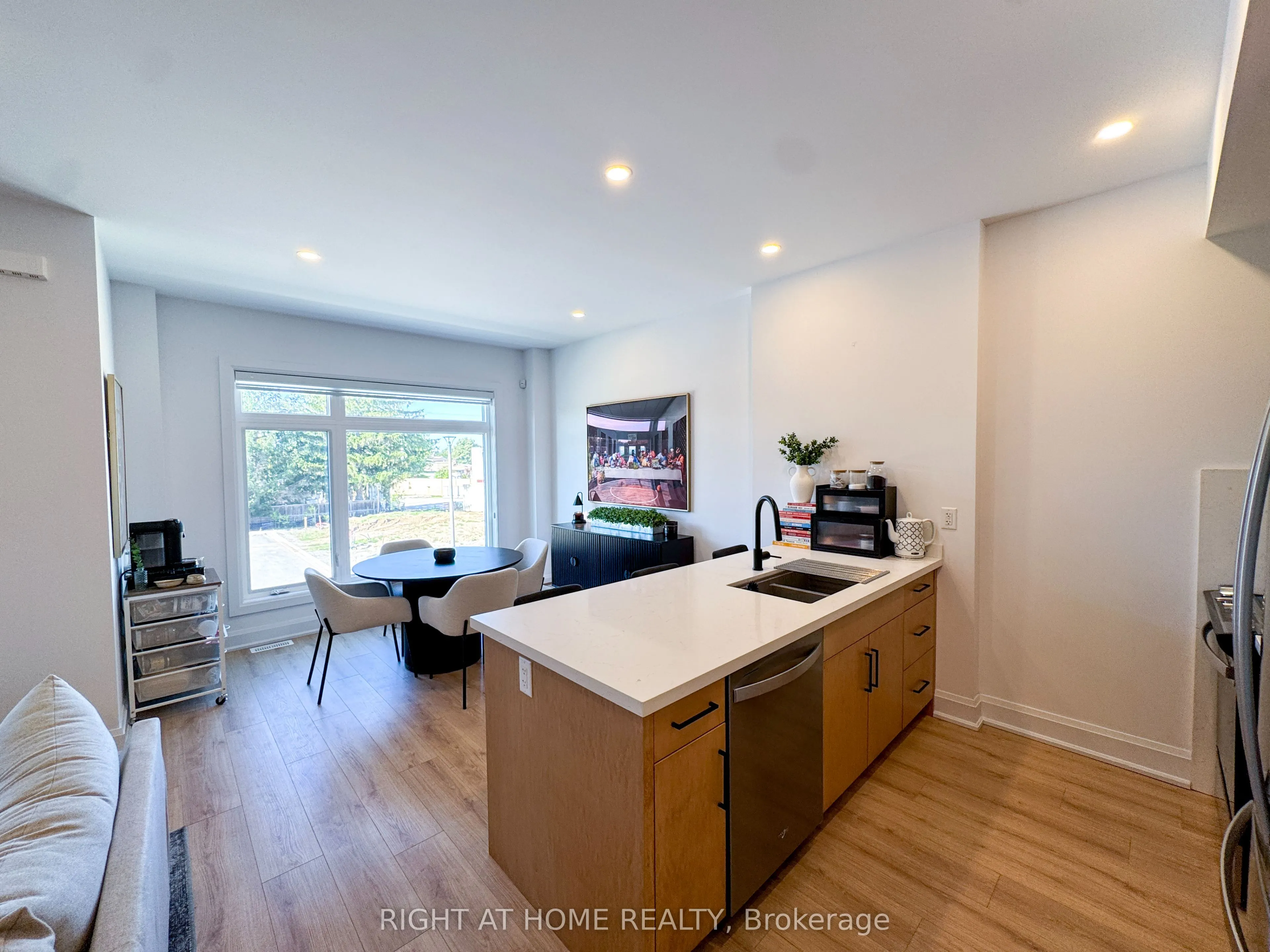 292 VINE Street, #23
