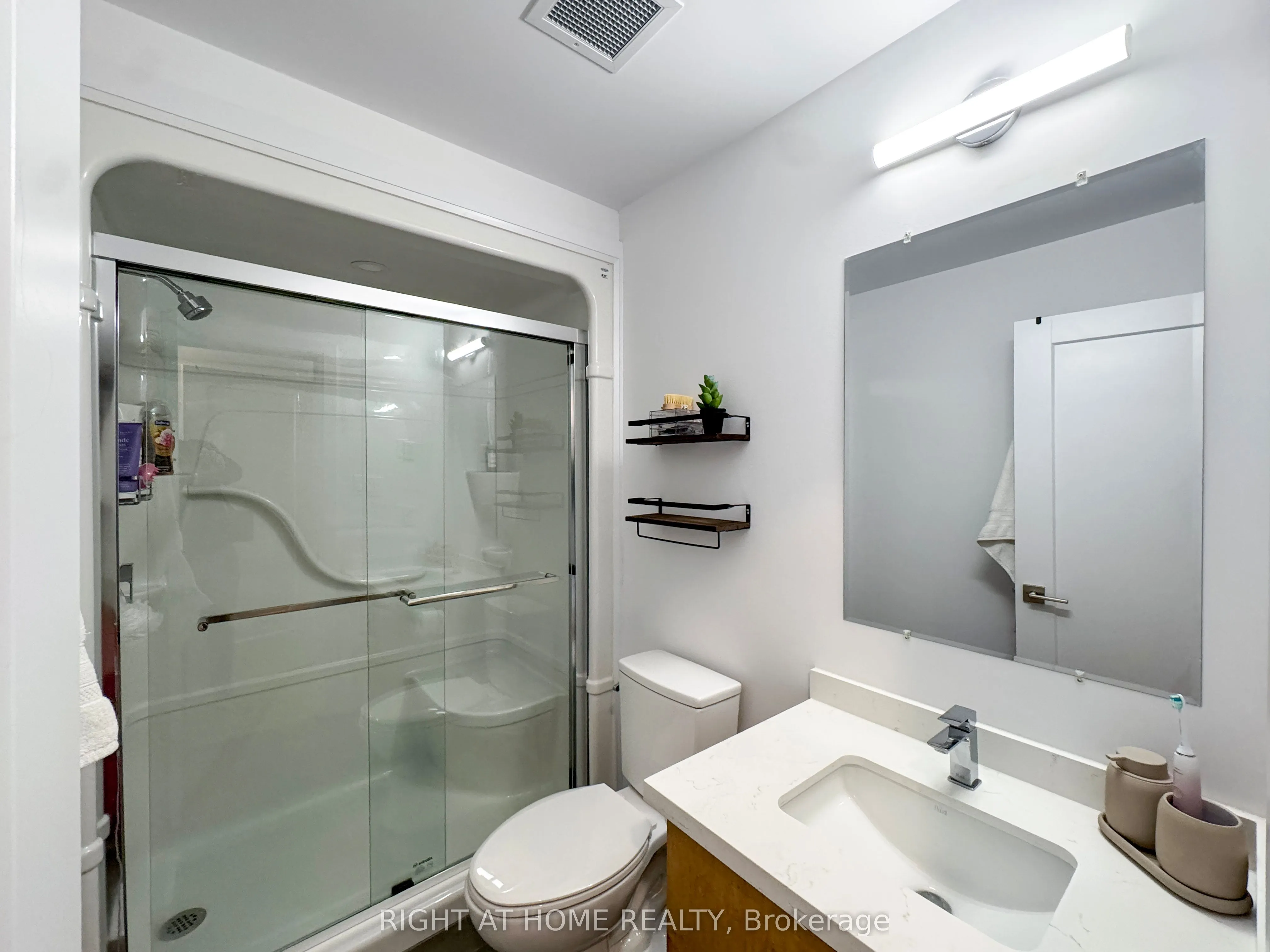 292 VINE Street, #23
