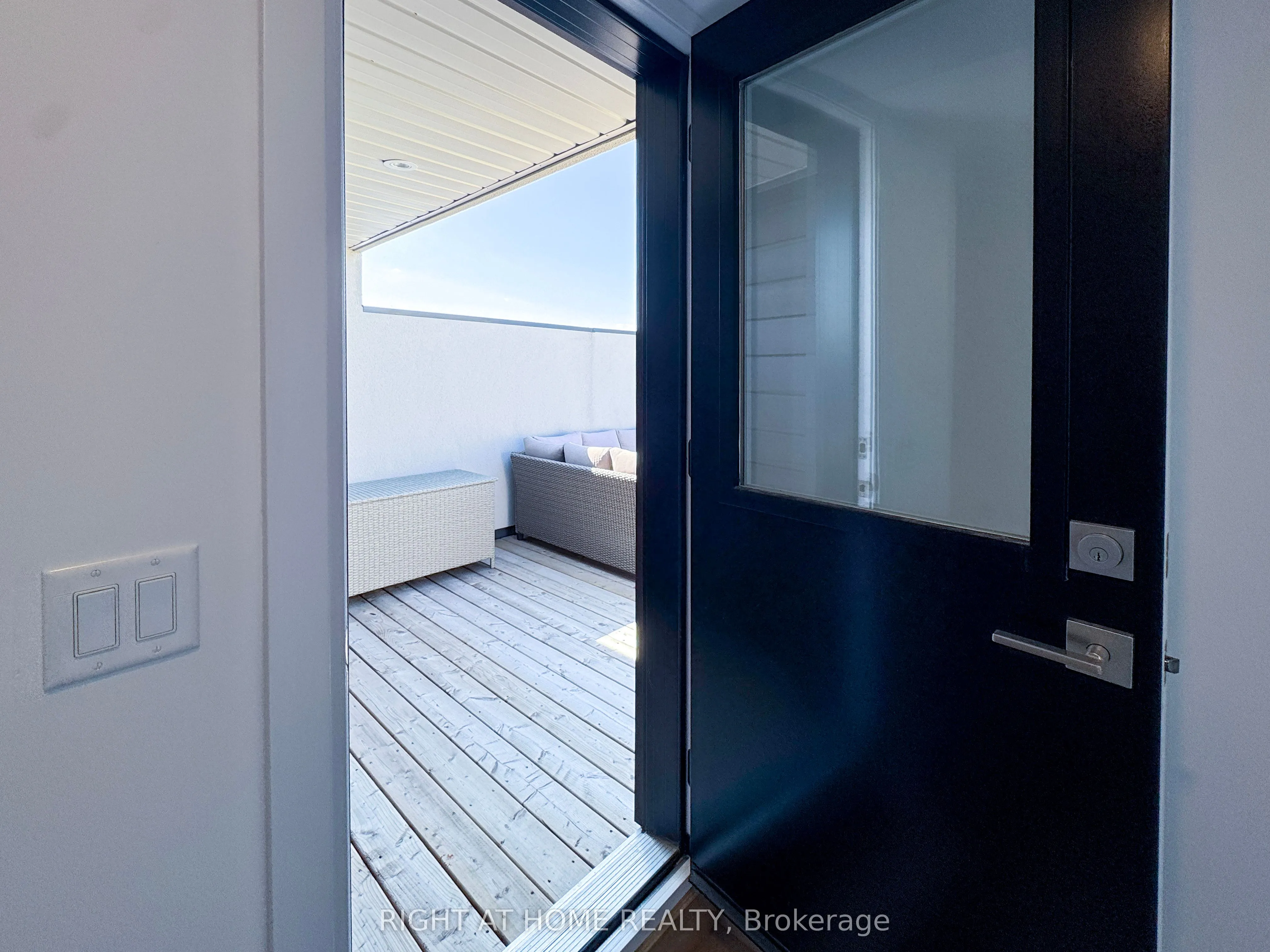 292 VINE Street, #23