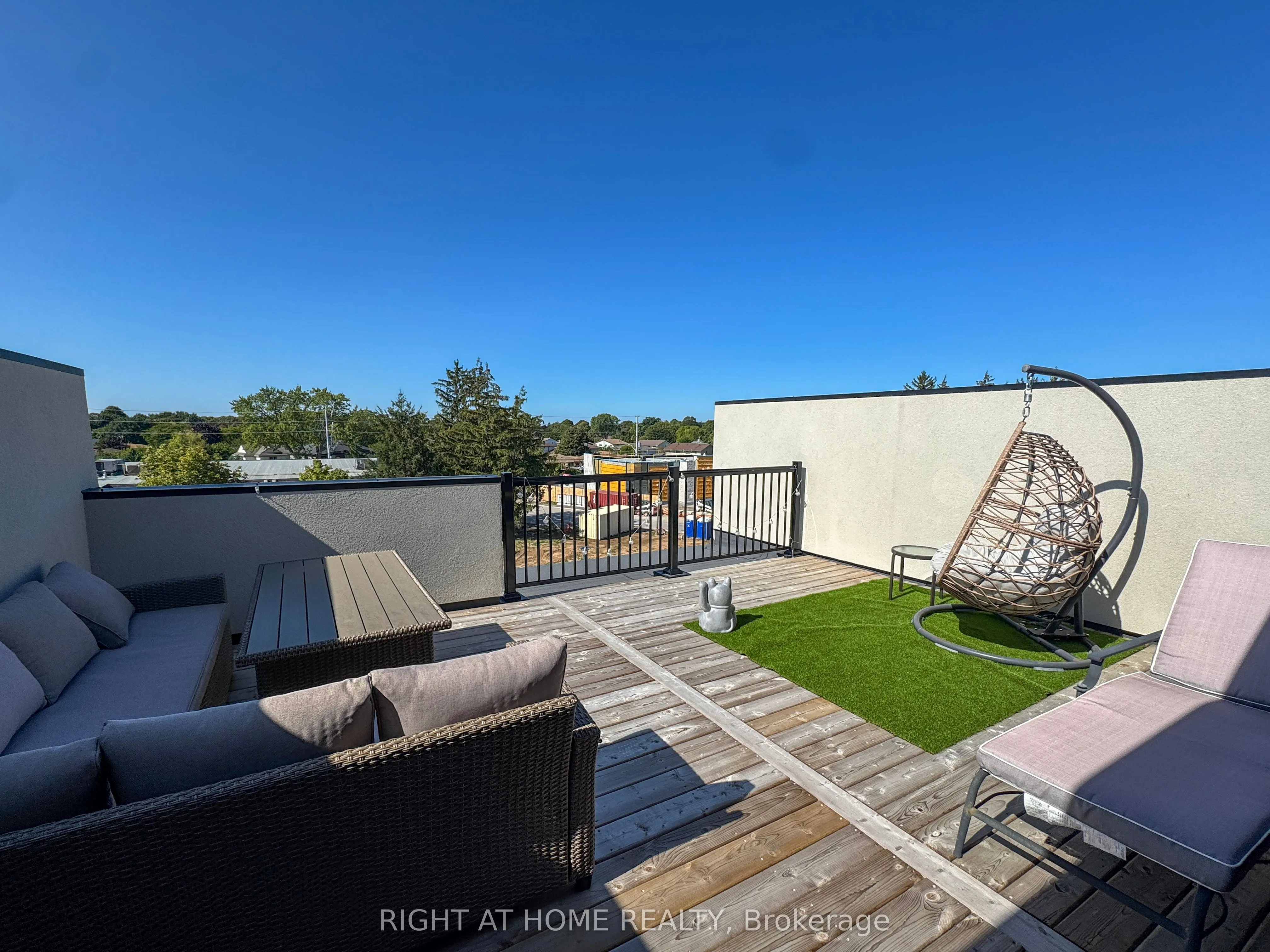 292 VINE Street, #23