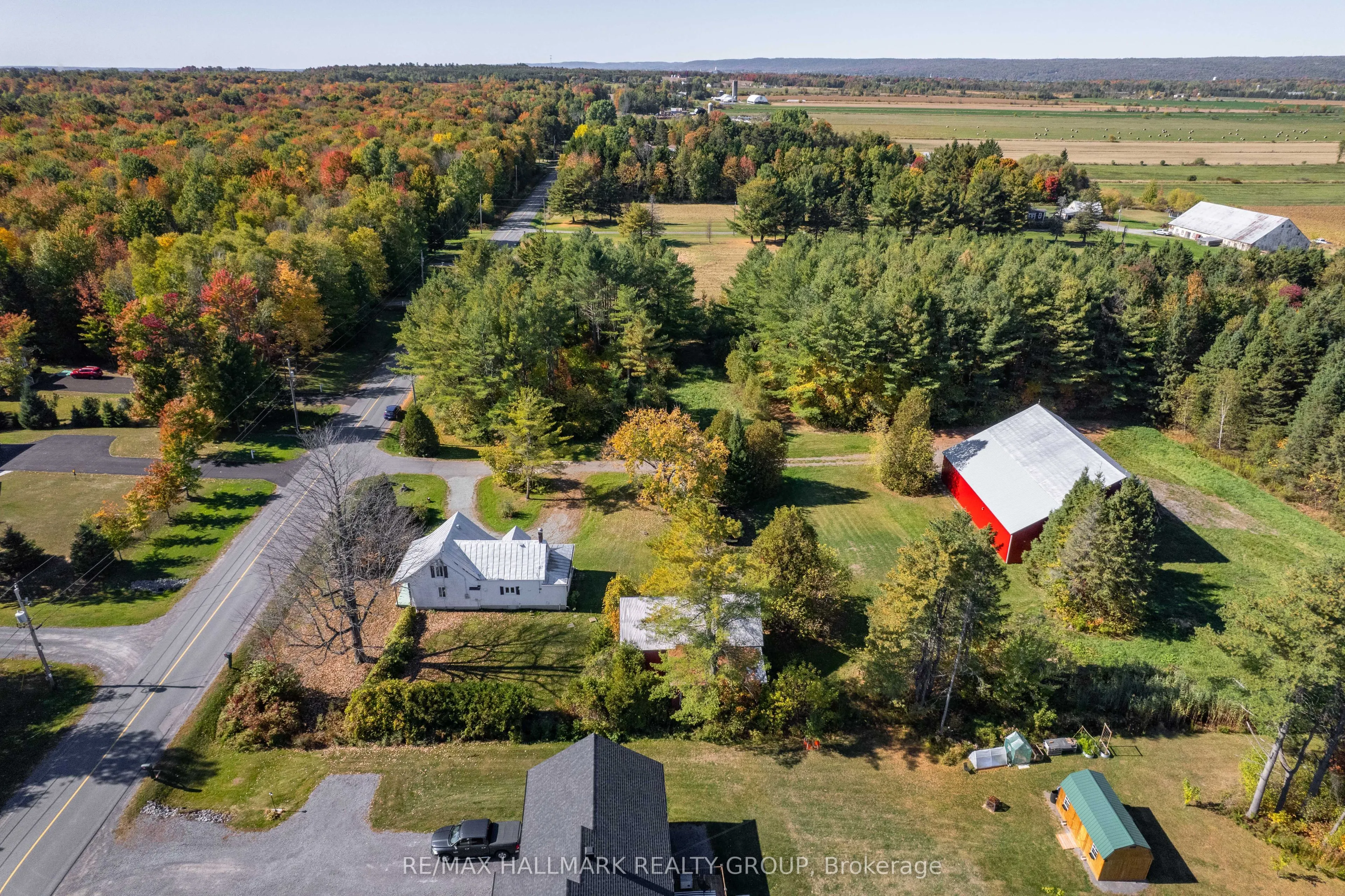 1677 Ste Anne Road