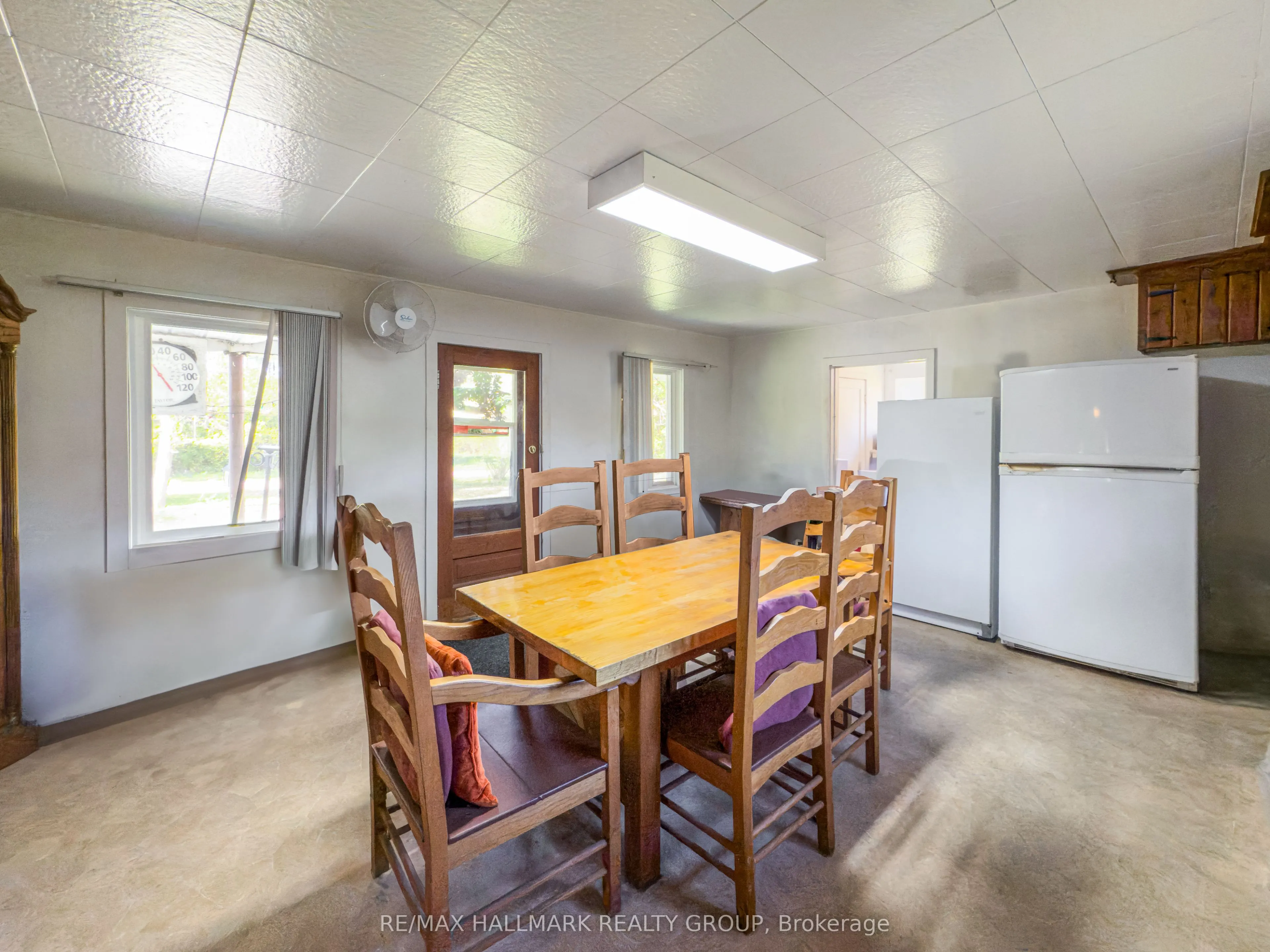 1677 Ste Anne Road