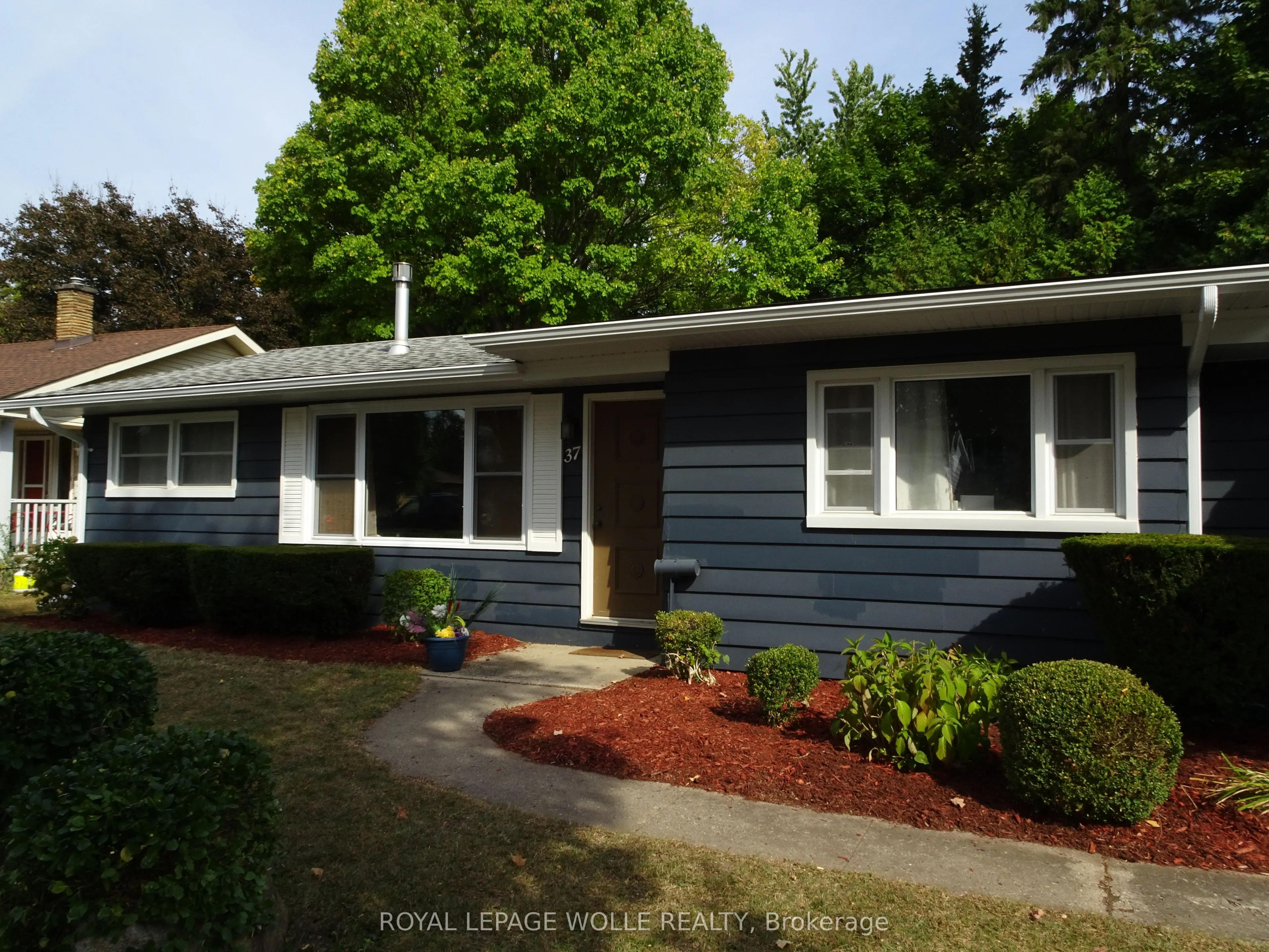 37 Arnella Crescent