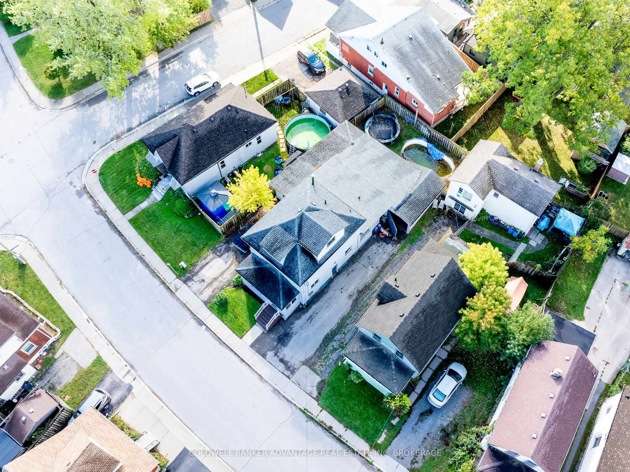 4674 Ryerson Crescent