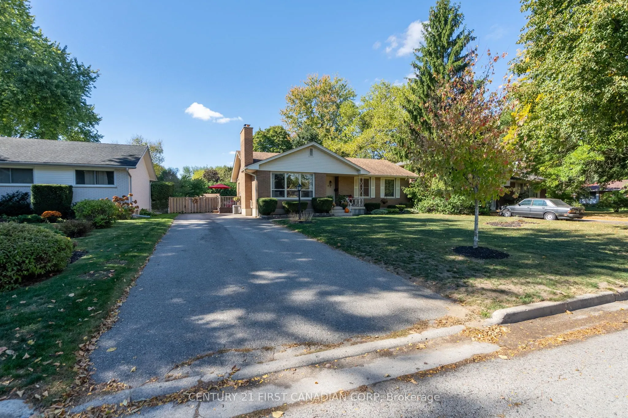 86 Mcleod Crescent