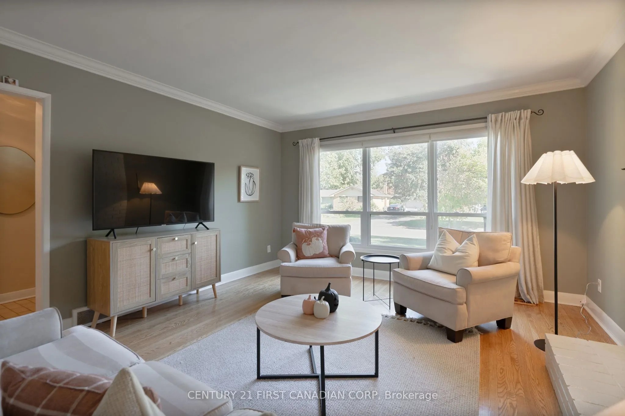 86 Mcleod Crescent