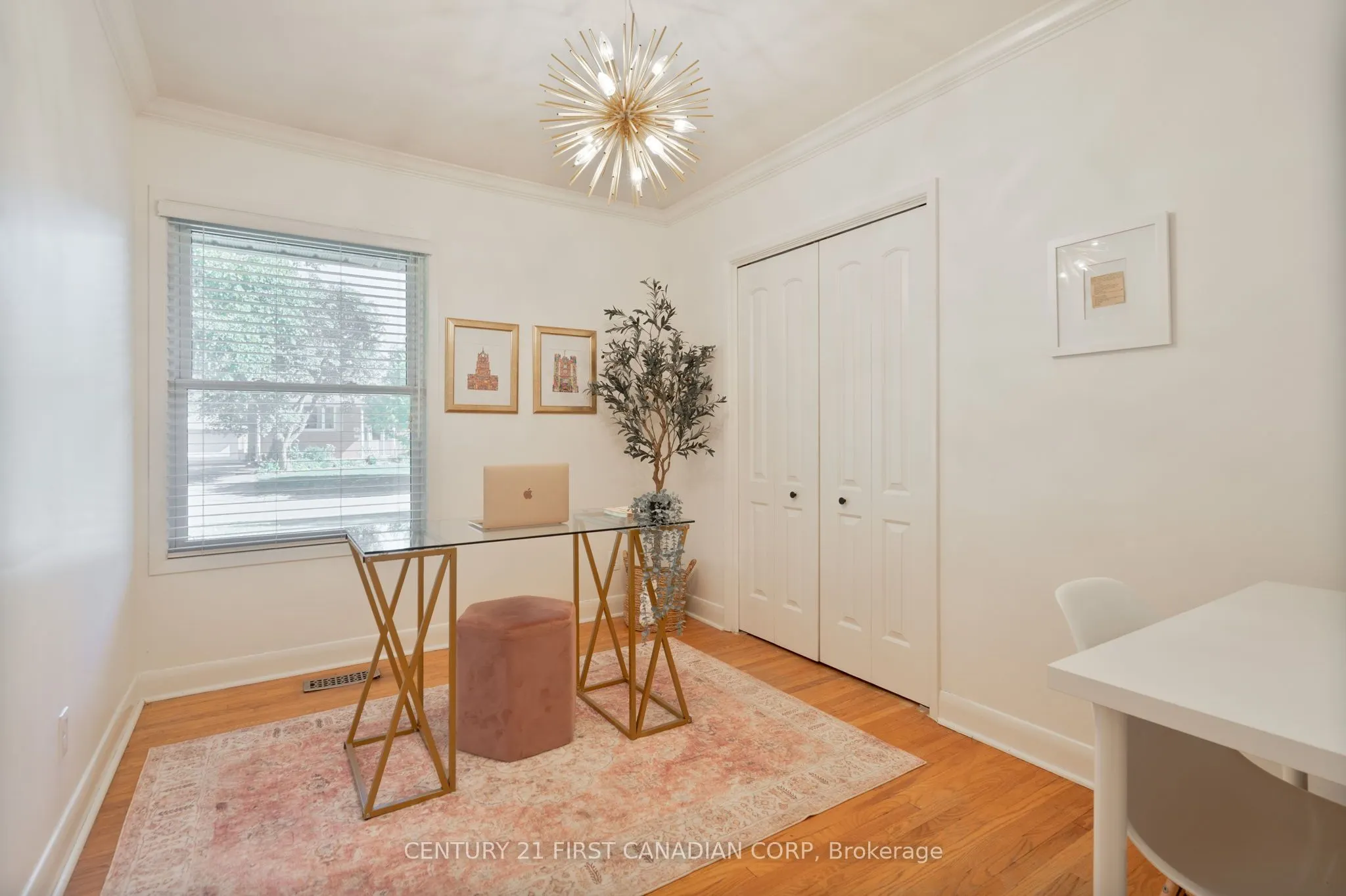 86 Mcleod Crescent