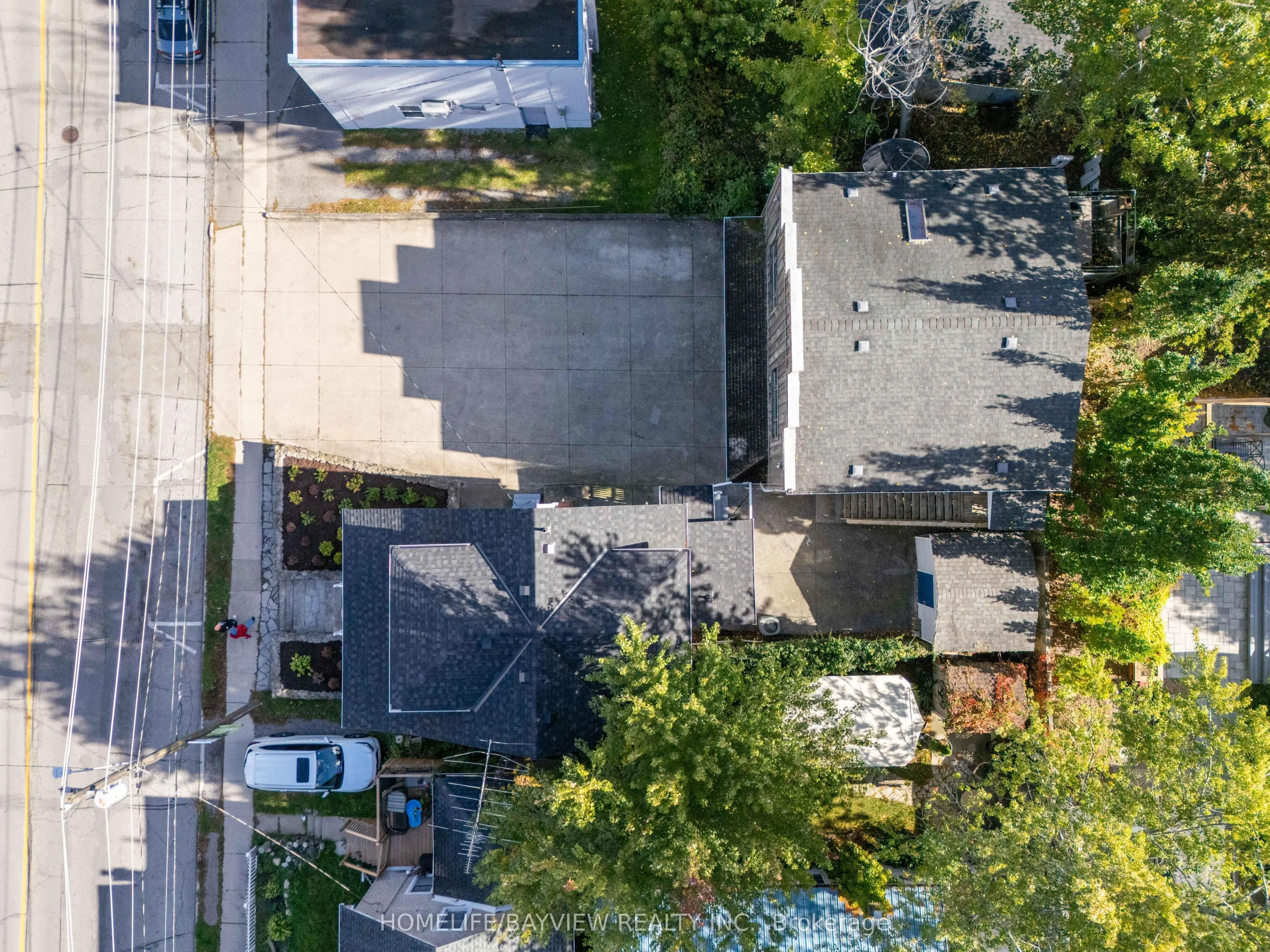 19 Main Street