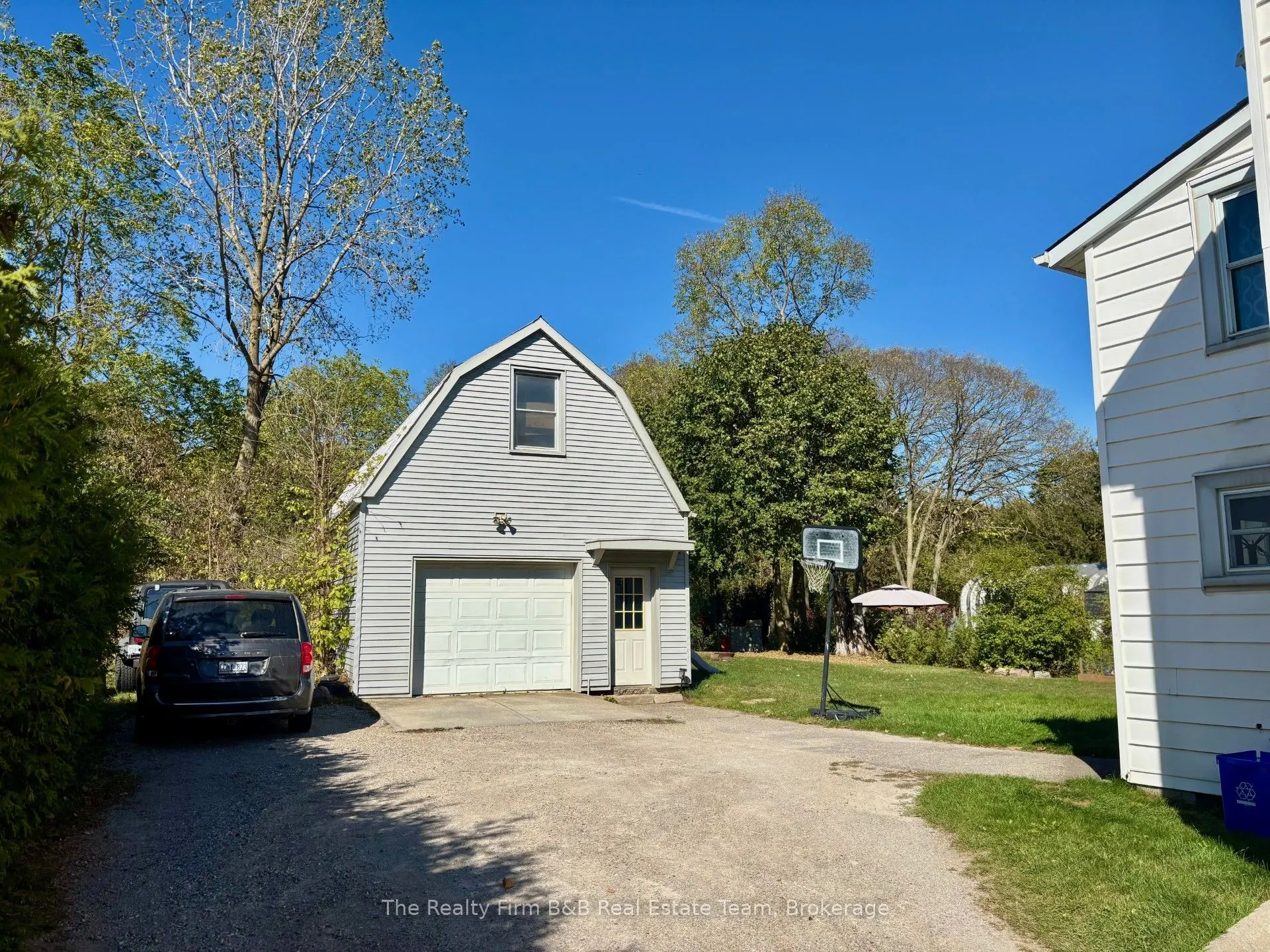 208 Victoria Street