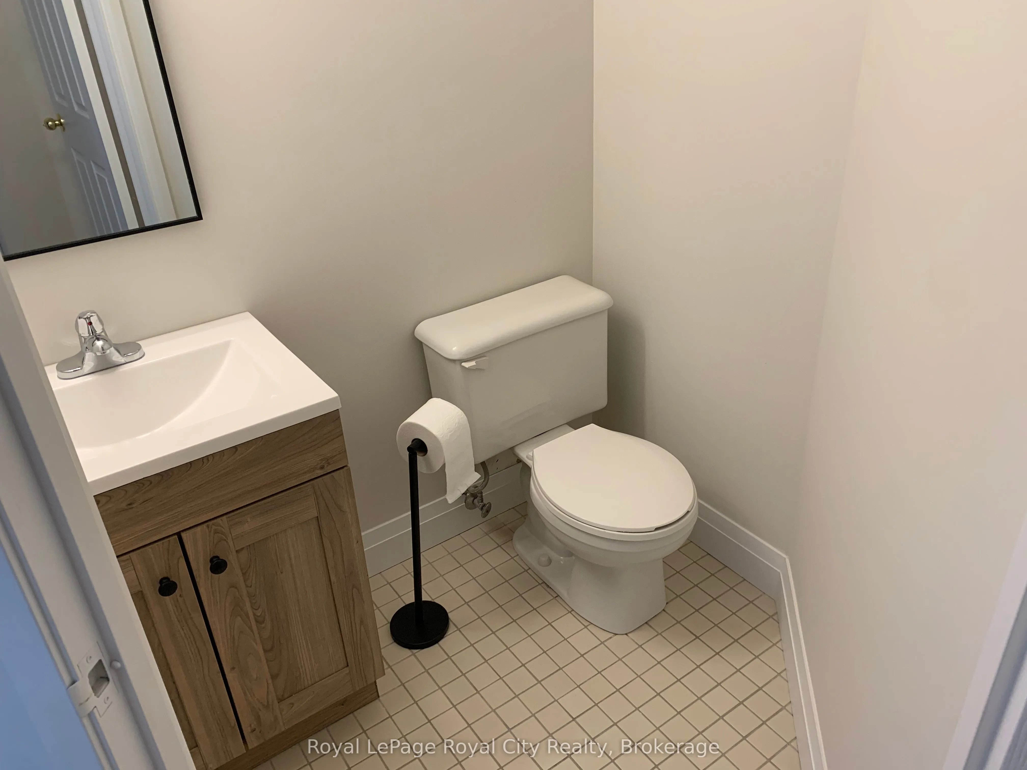 105 Bagot Street, #301