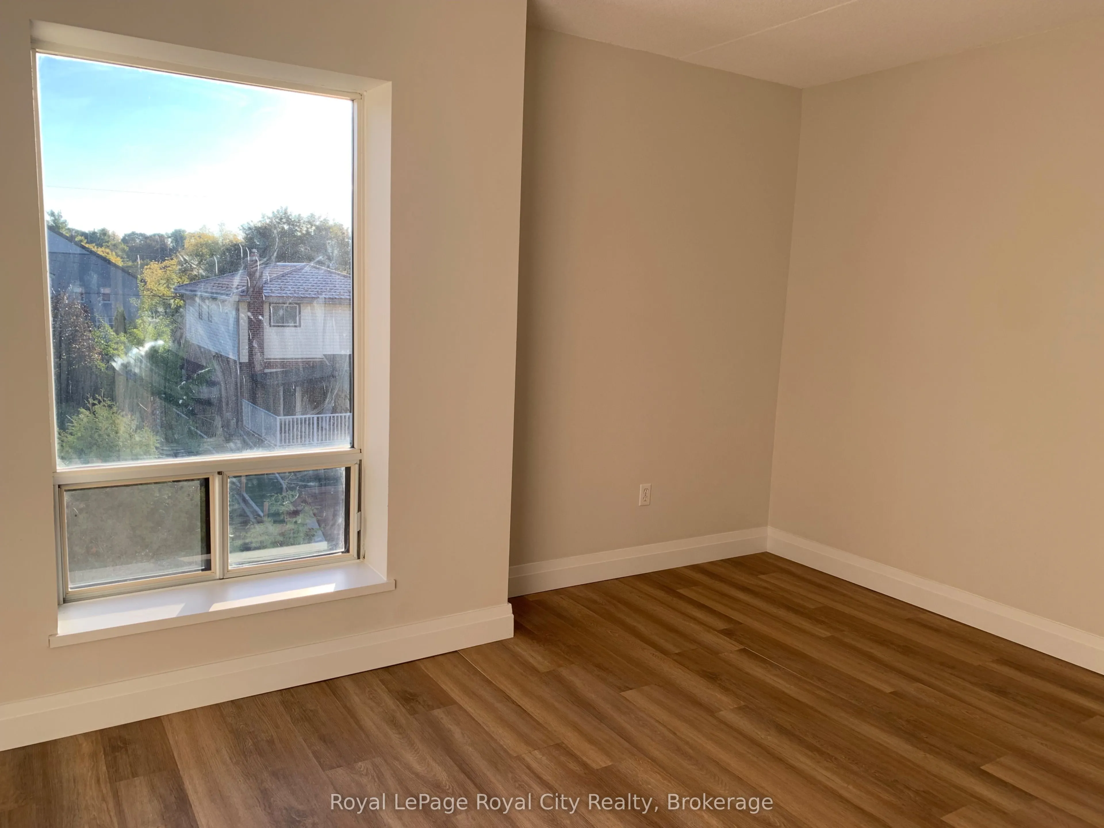 105 Bagot Street, #301