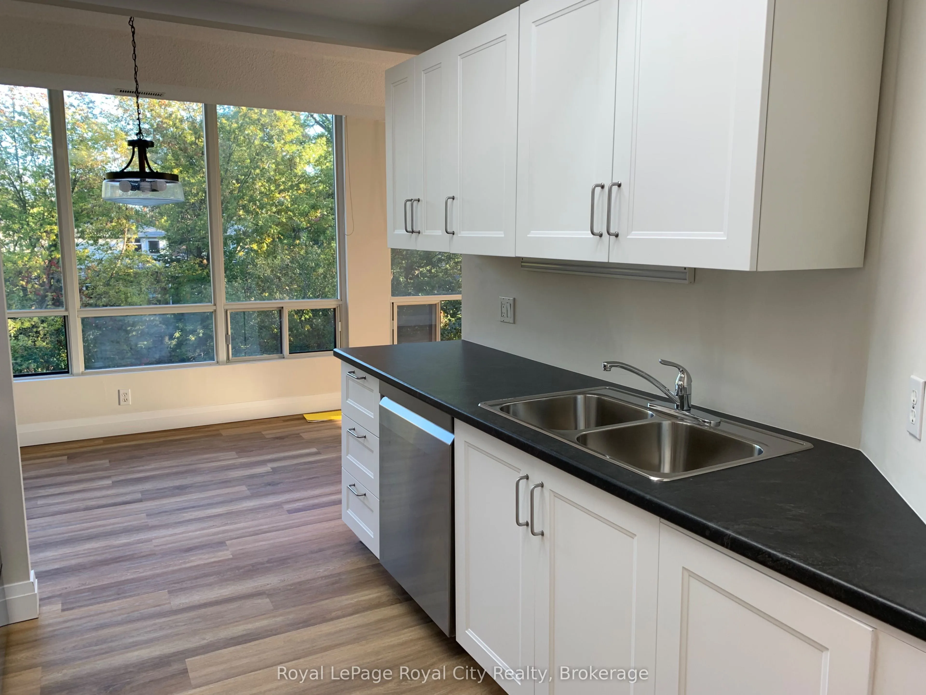 105 Bagot Street, #301