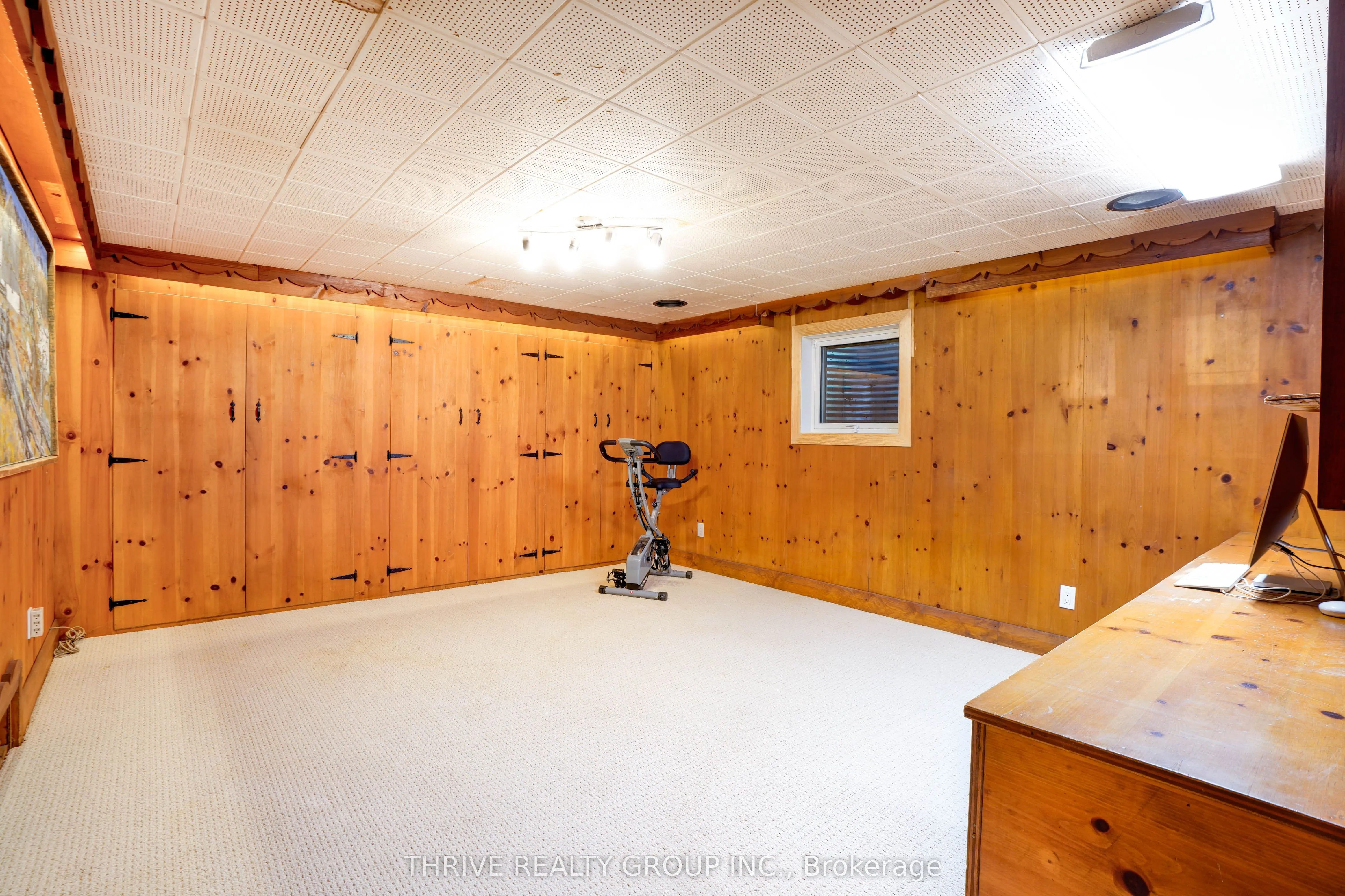 478 Glen Crescent