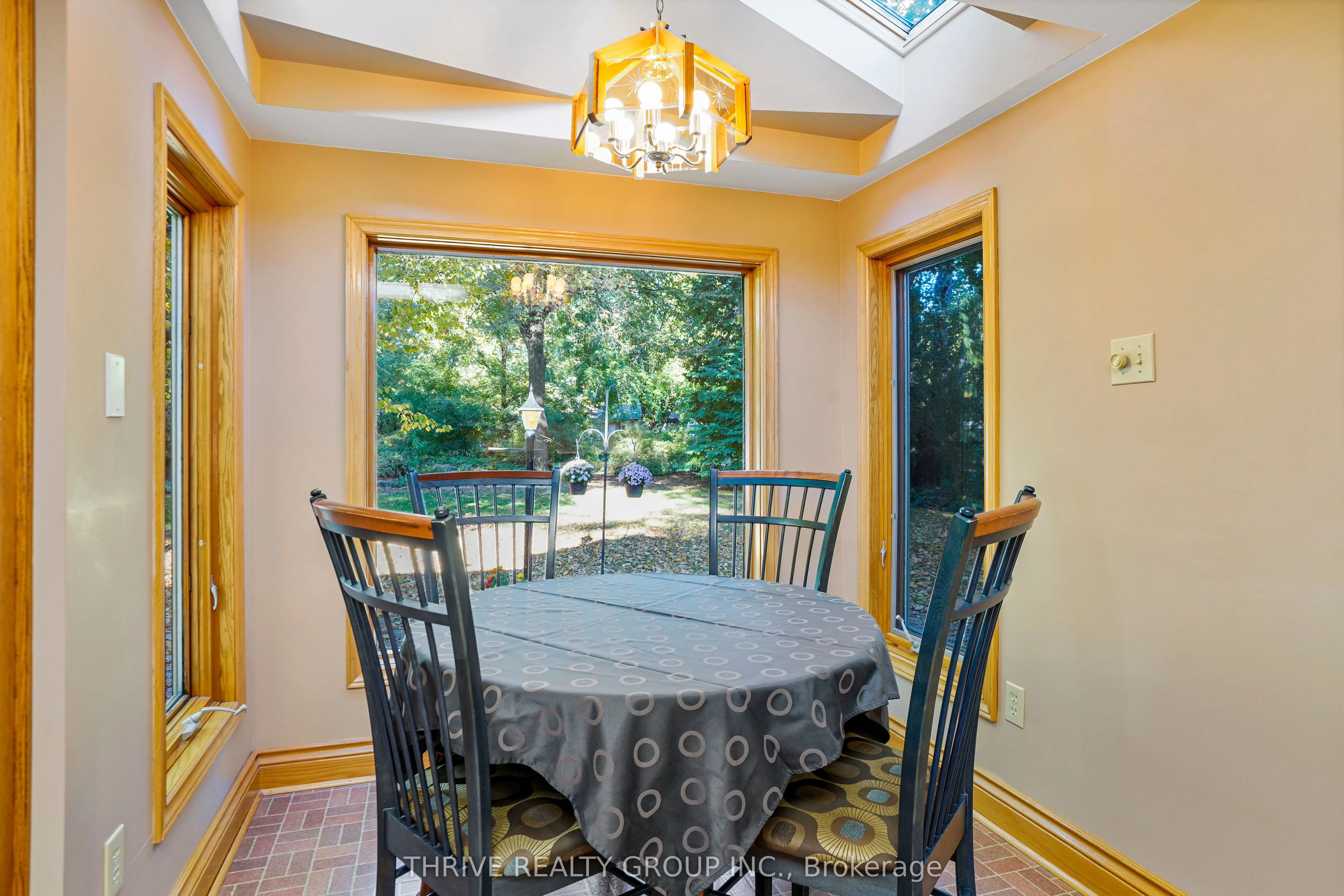 478 Glen Crescent