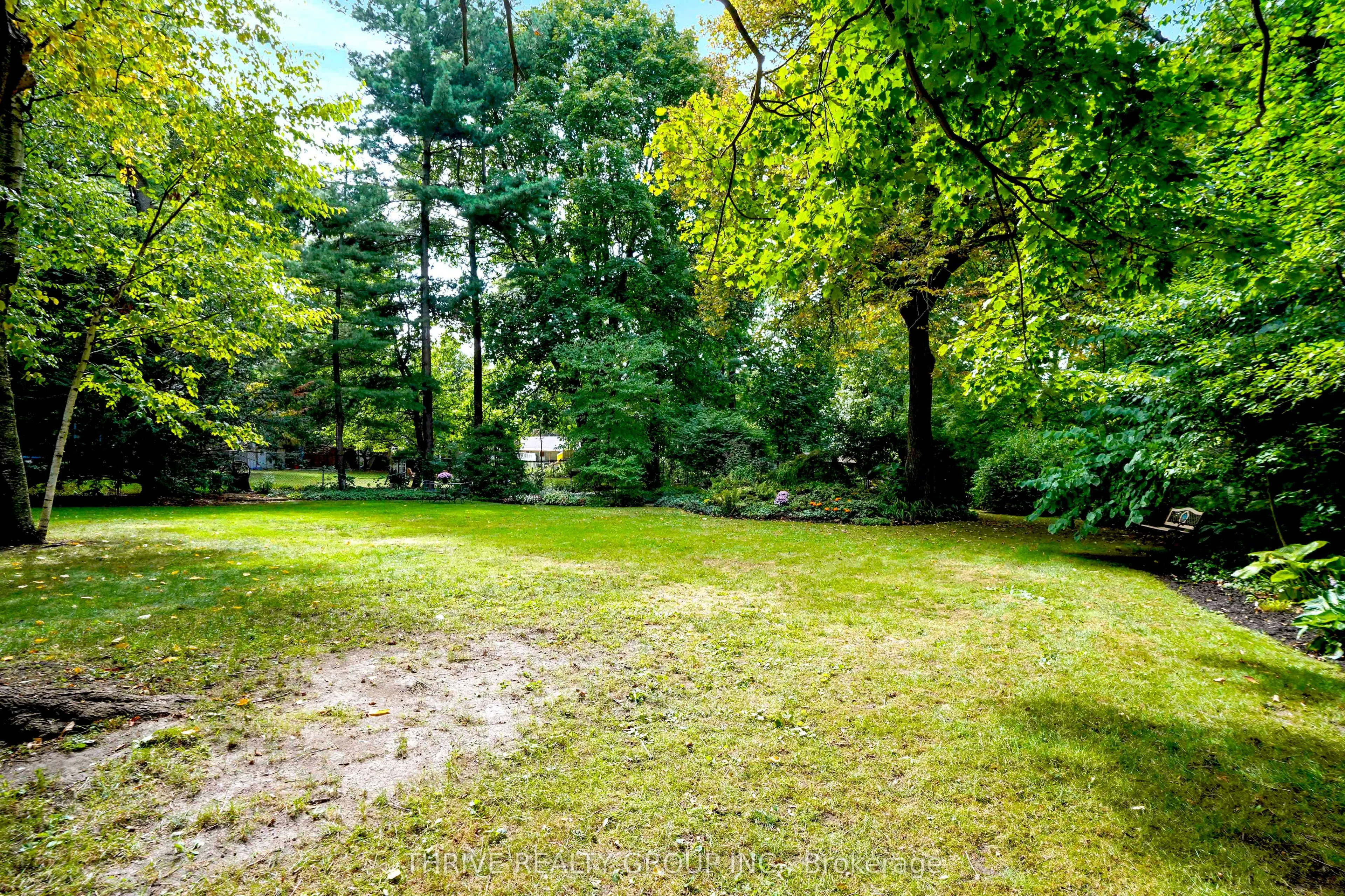 478 Glen Crescent