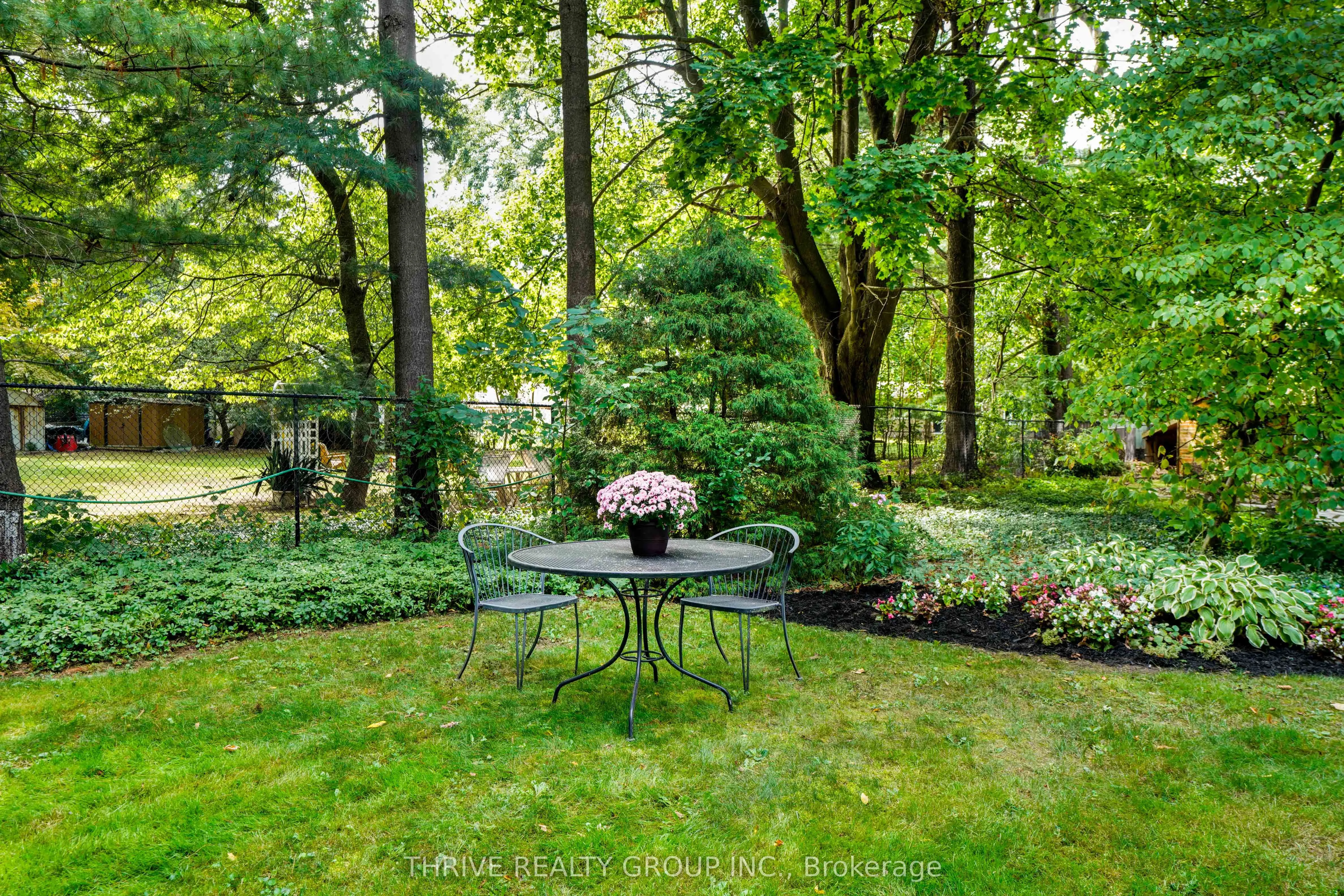 478 Glen Crescent