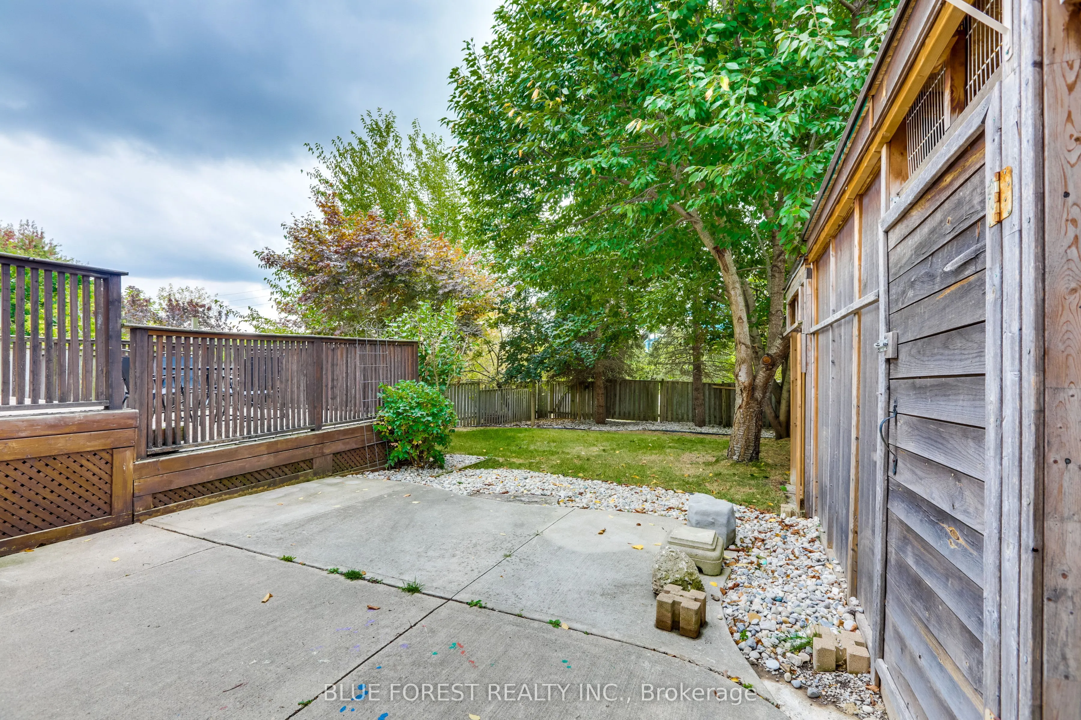 27 Loggers Grove