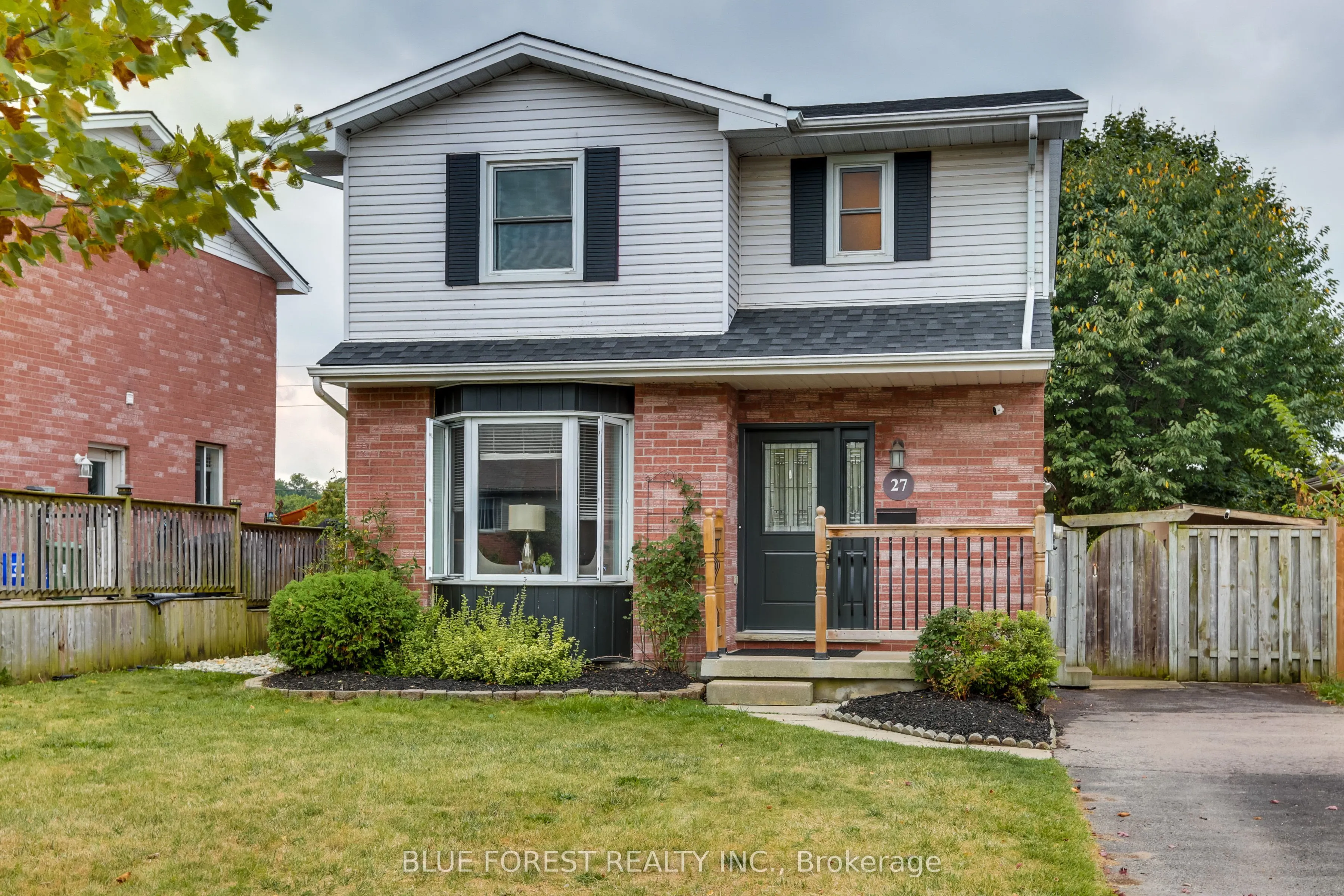 27 Loggers Grove