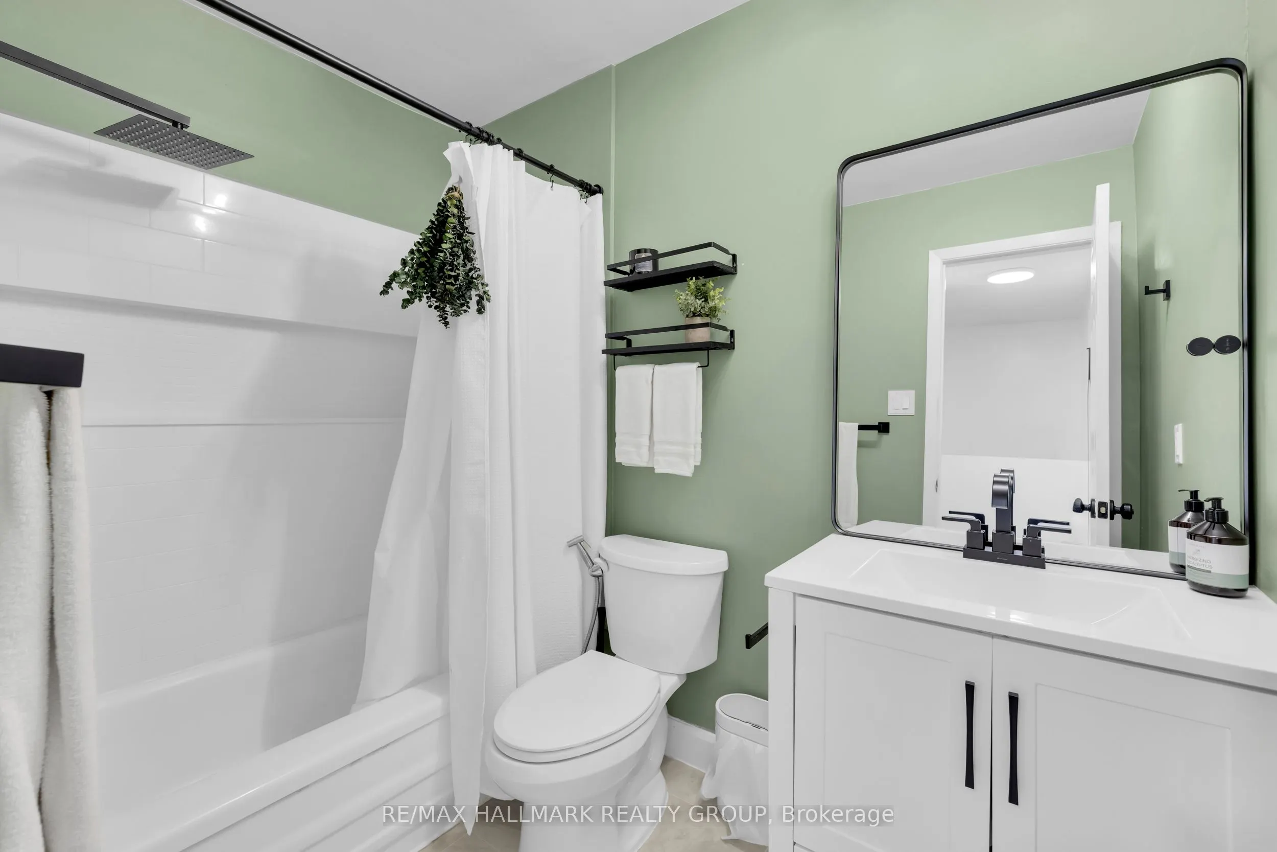 81 Hadley Circle, #18
