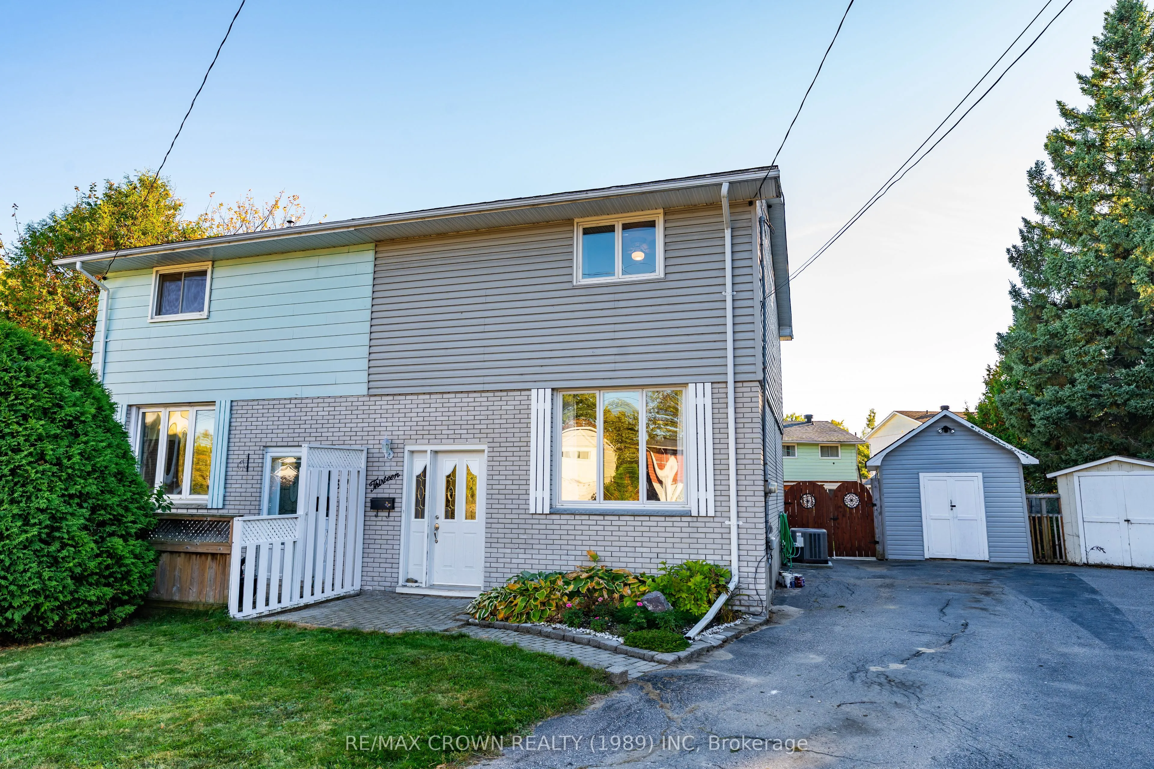 13 Arthur Court