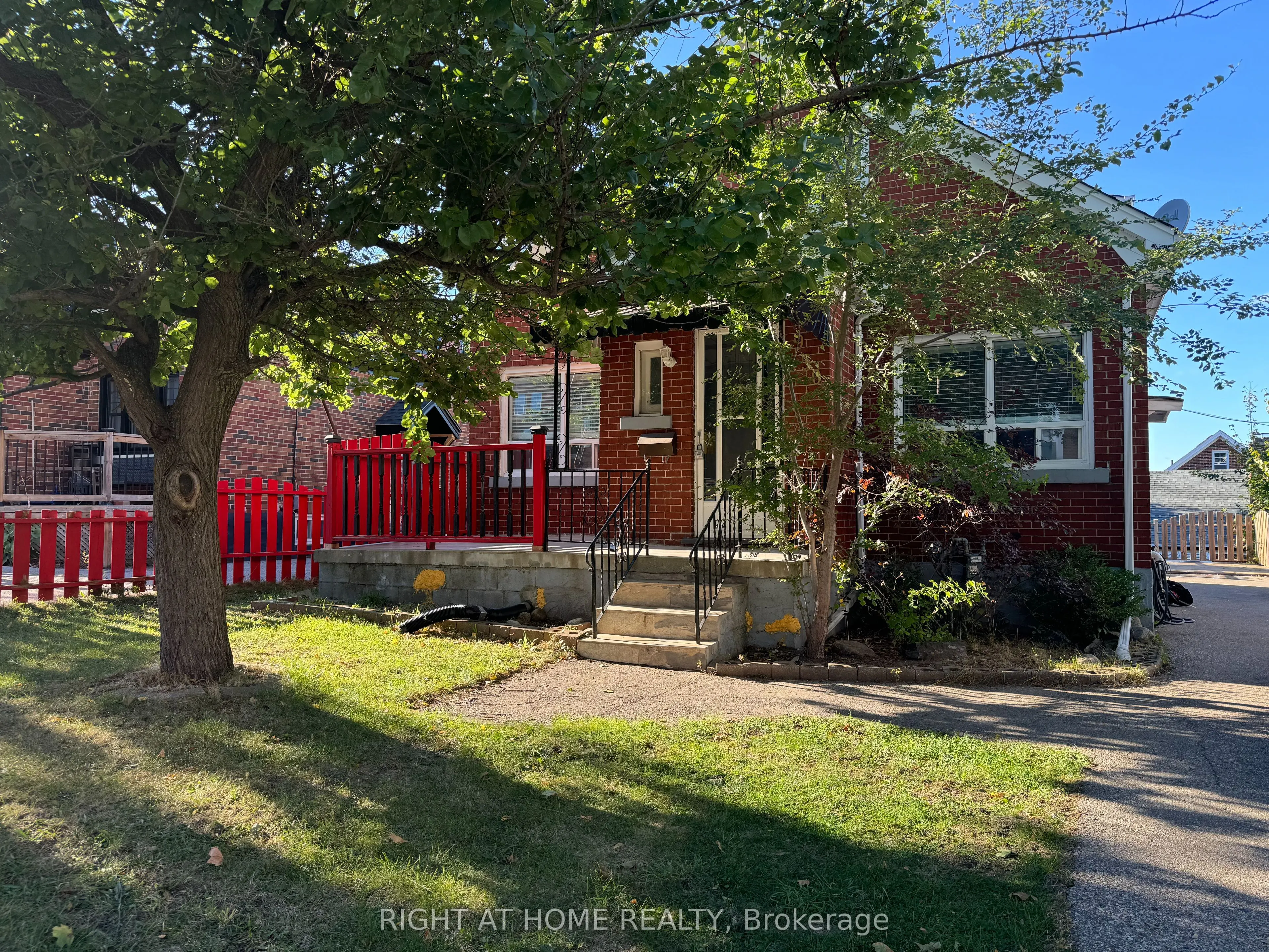 950 QUEENS Boulevard, #LOWER
