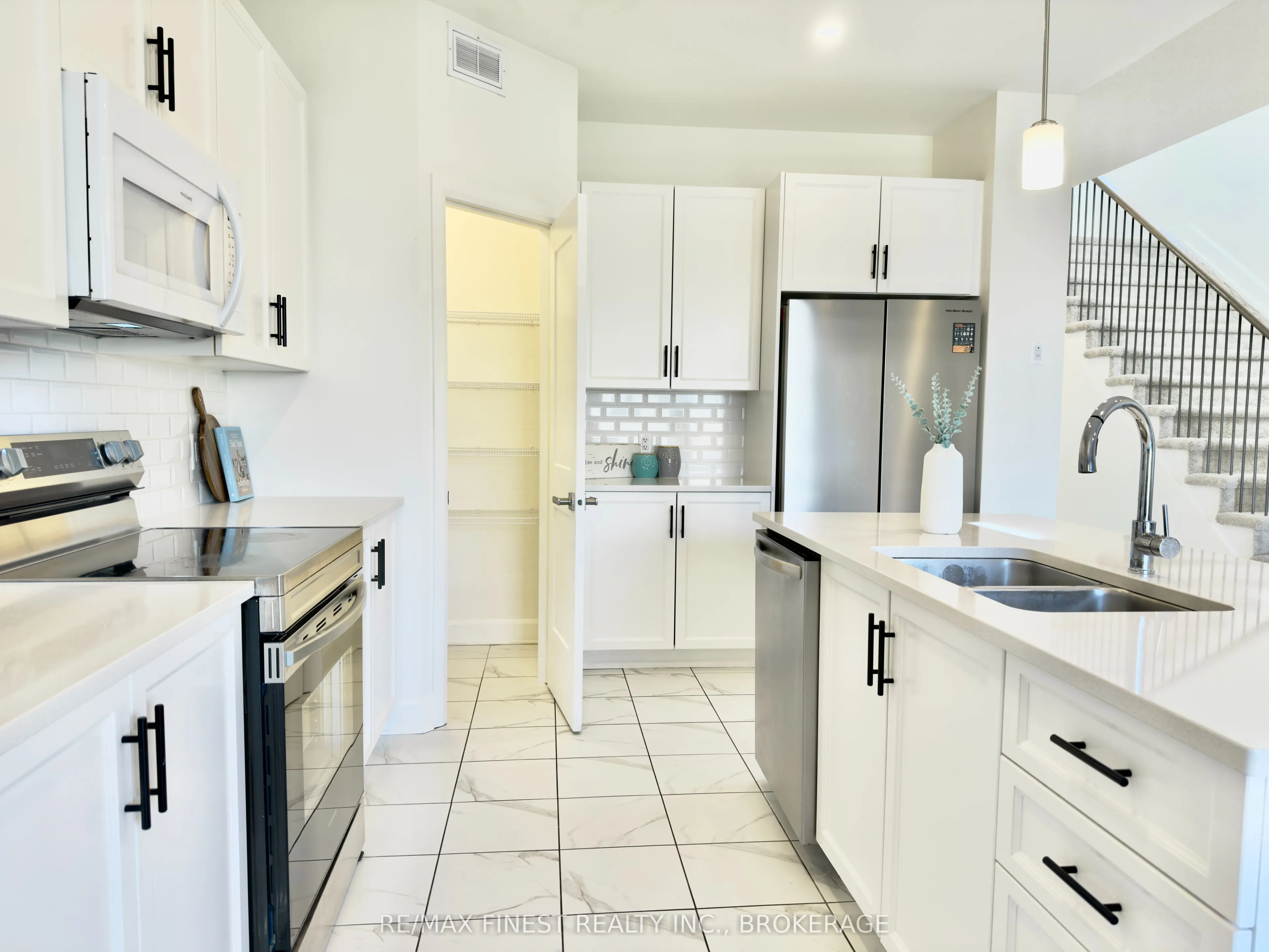 1391 Andersen Drive