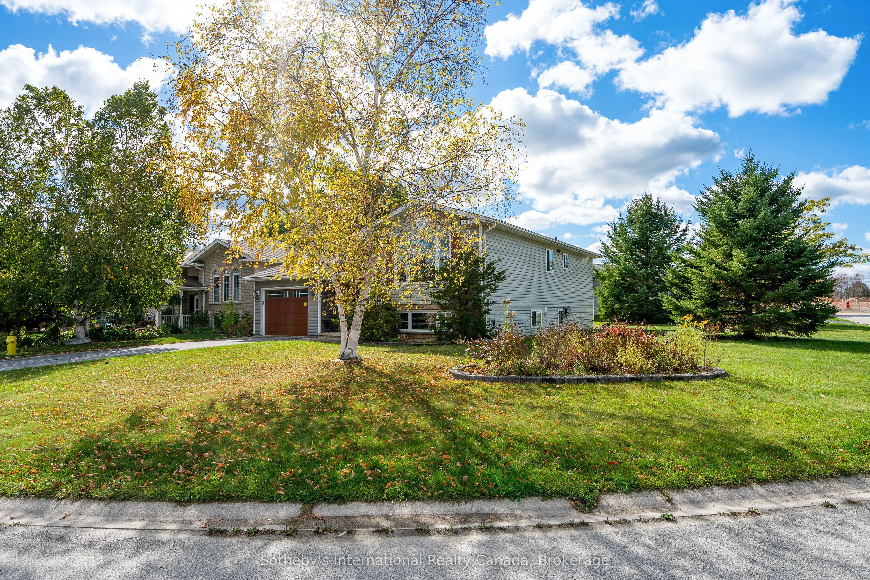 26 Country Crescent