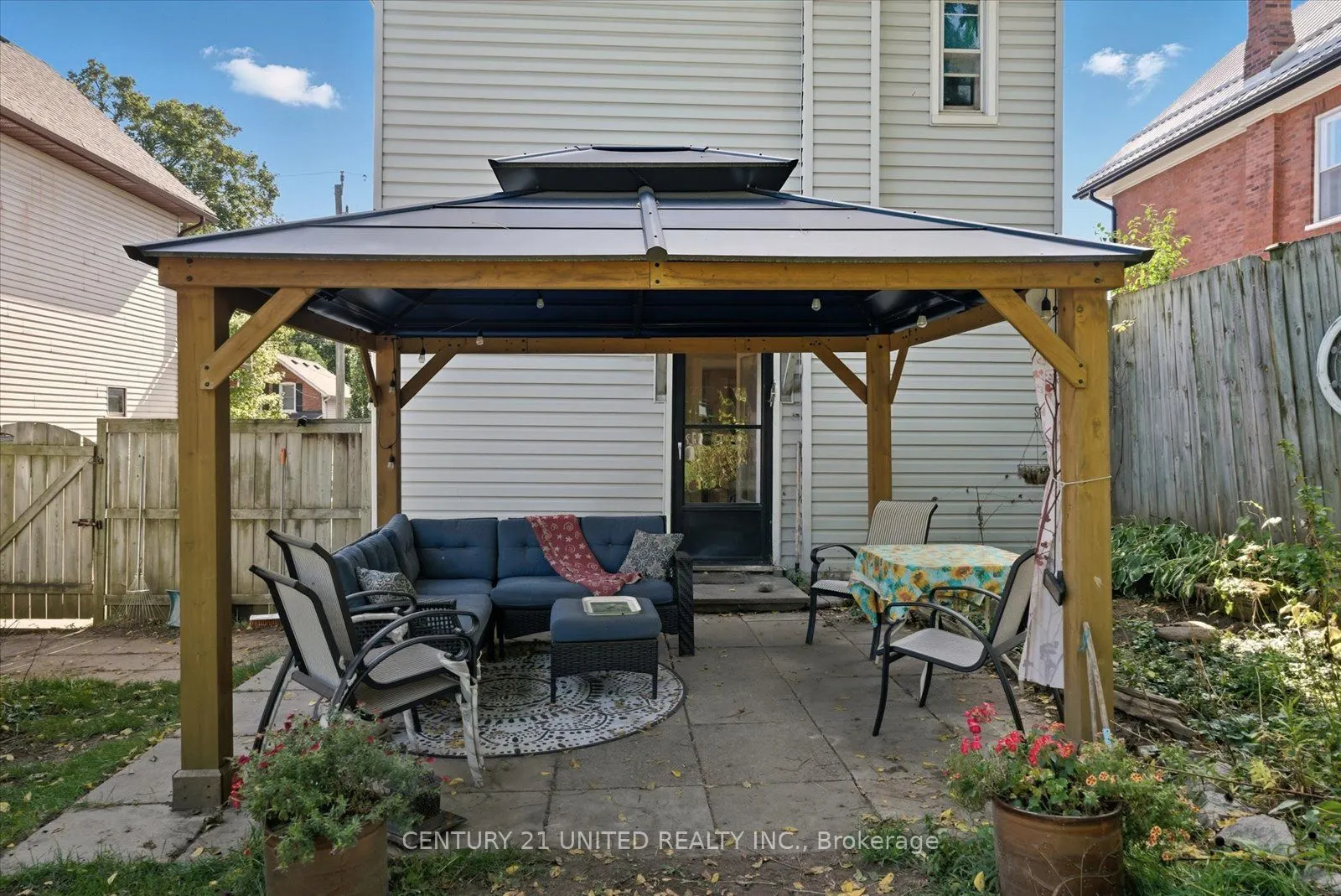 536 Bolivar Street