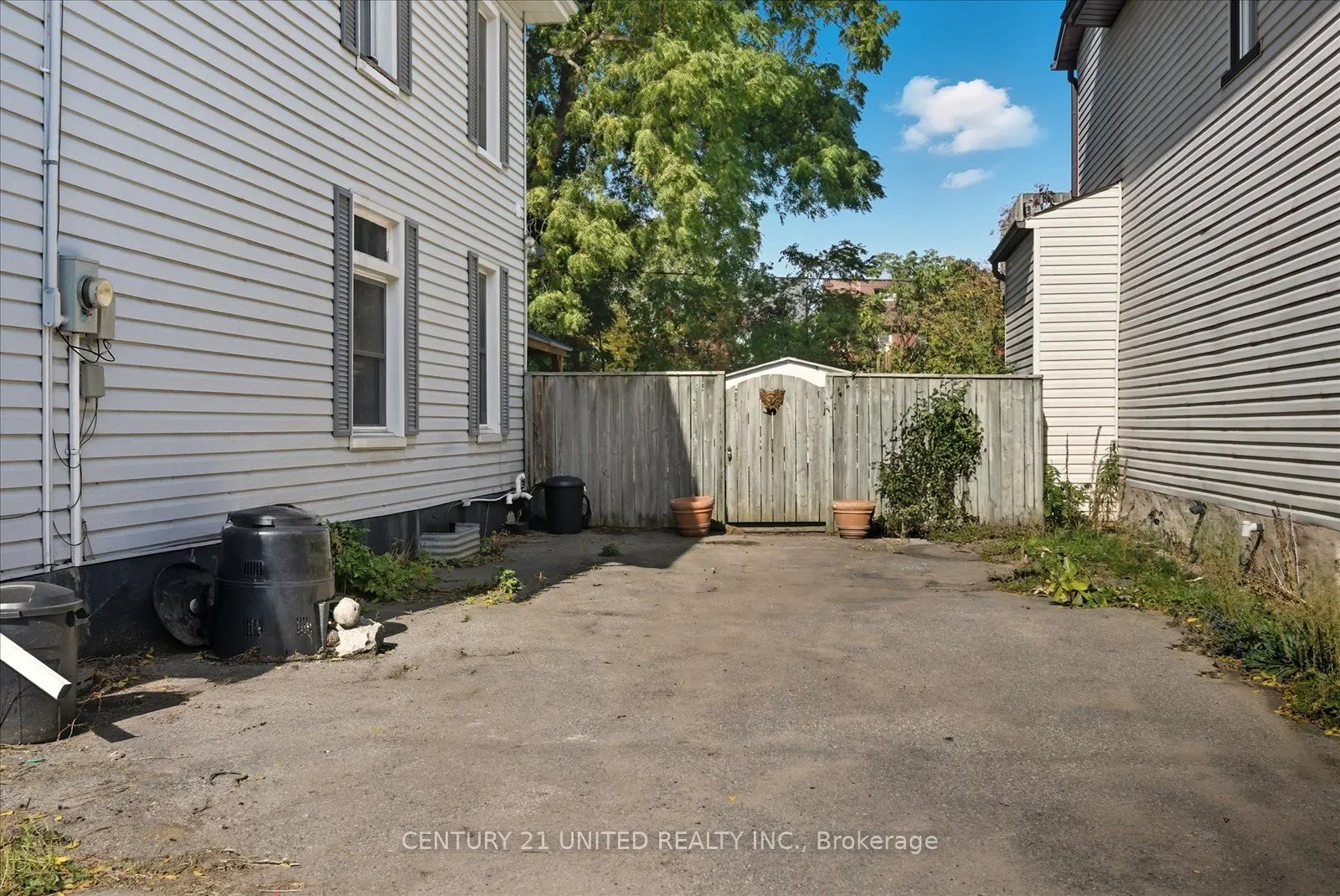 536 Bolivar Street