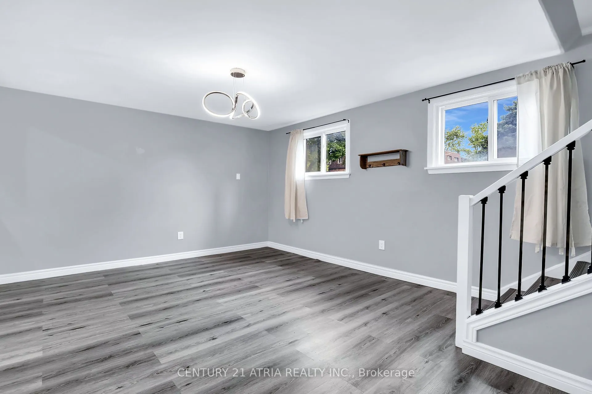 195 Ensign Drive