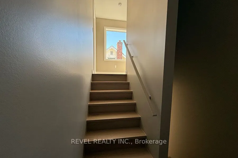 9 Crosier Street
